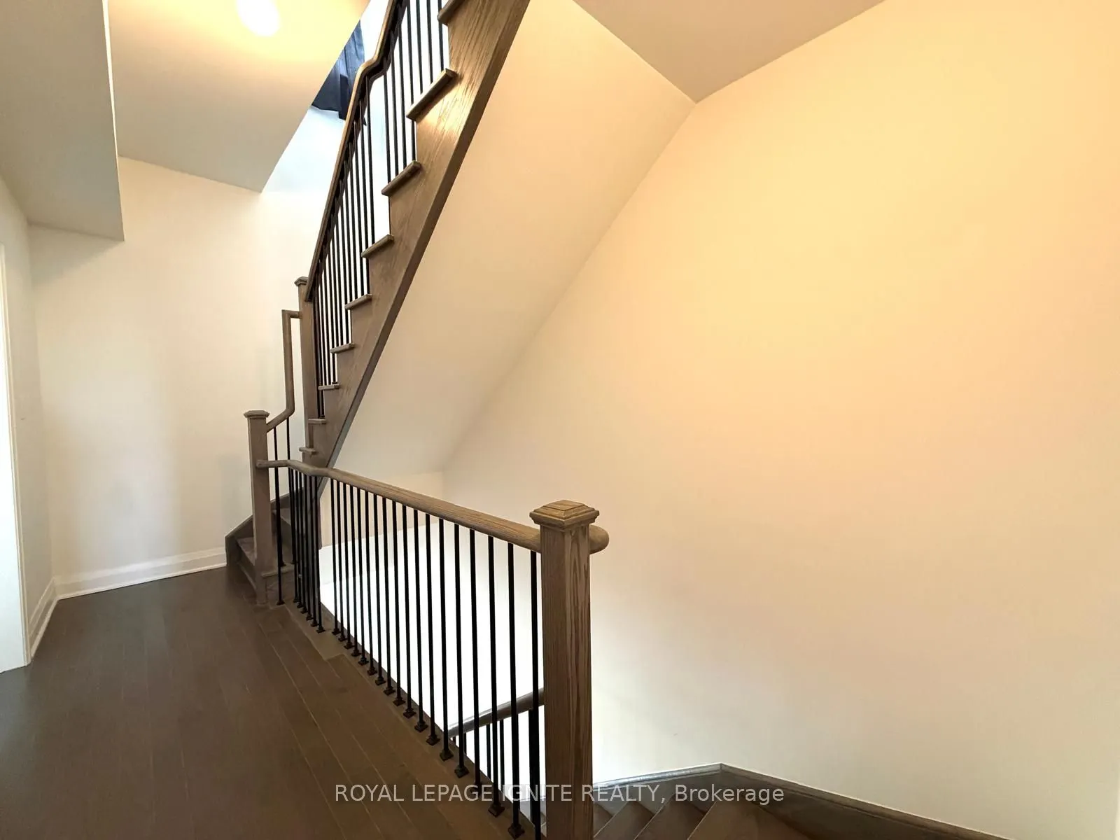559 Port Darlington Road