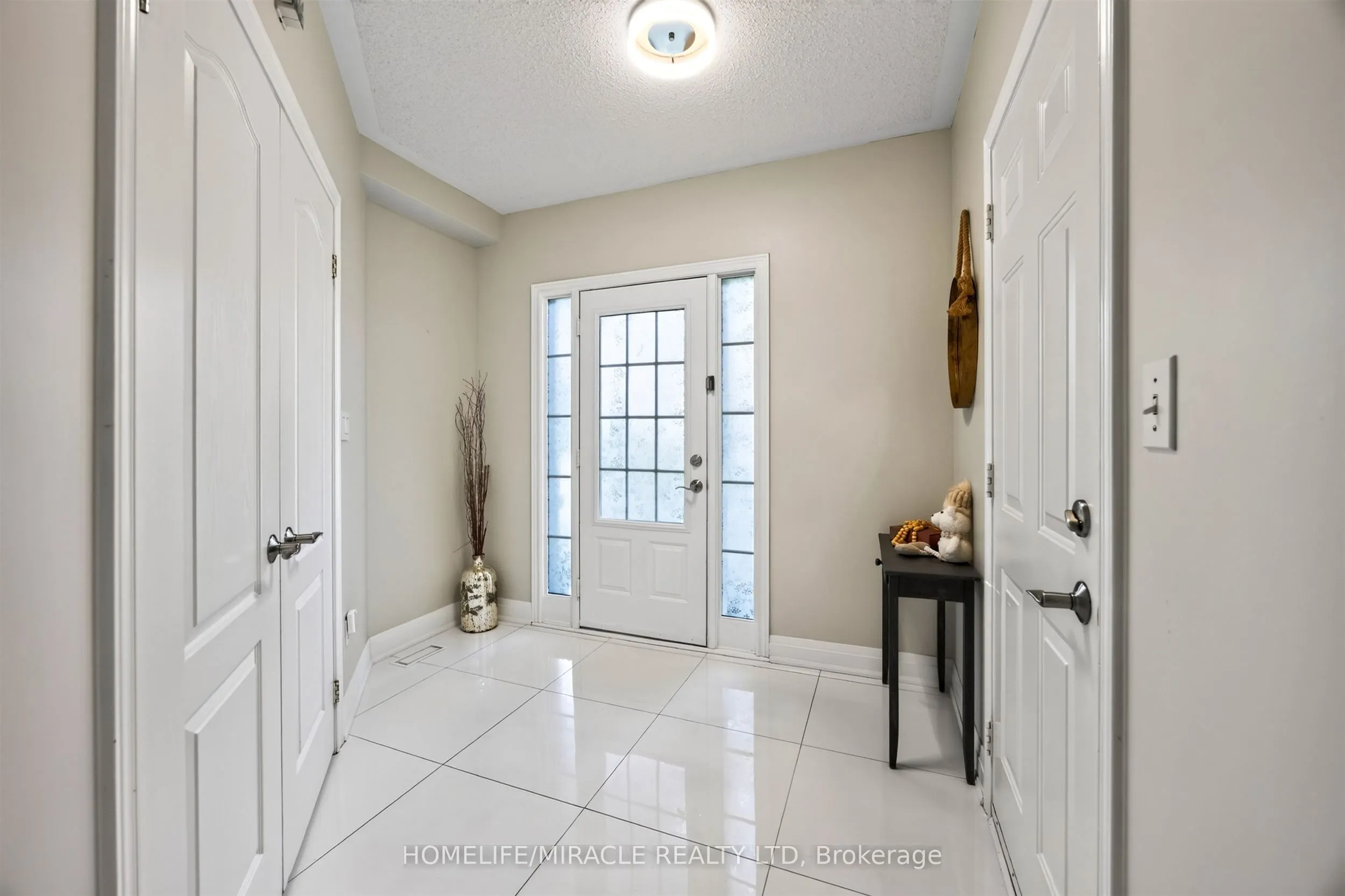 93 Scepter Place