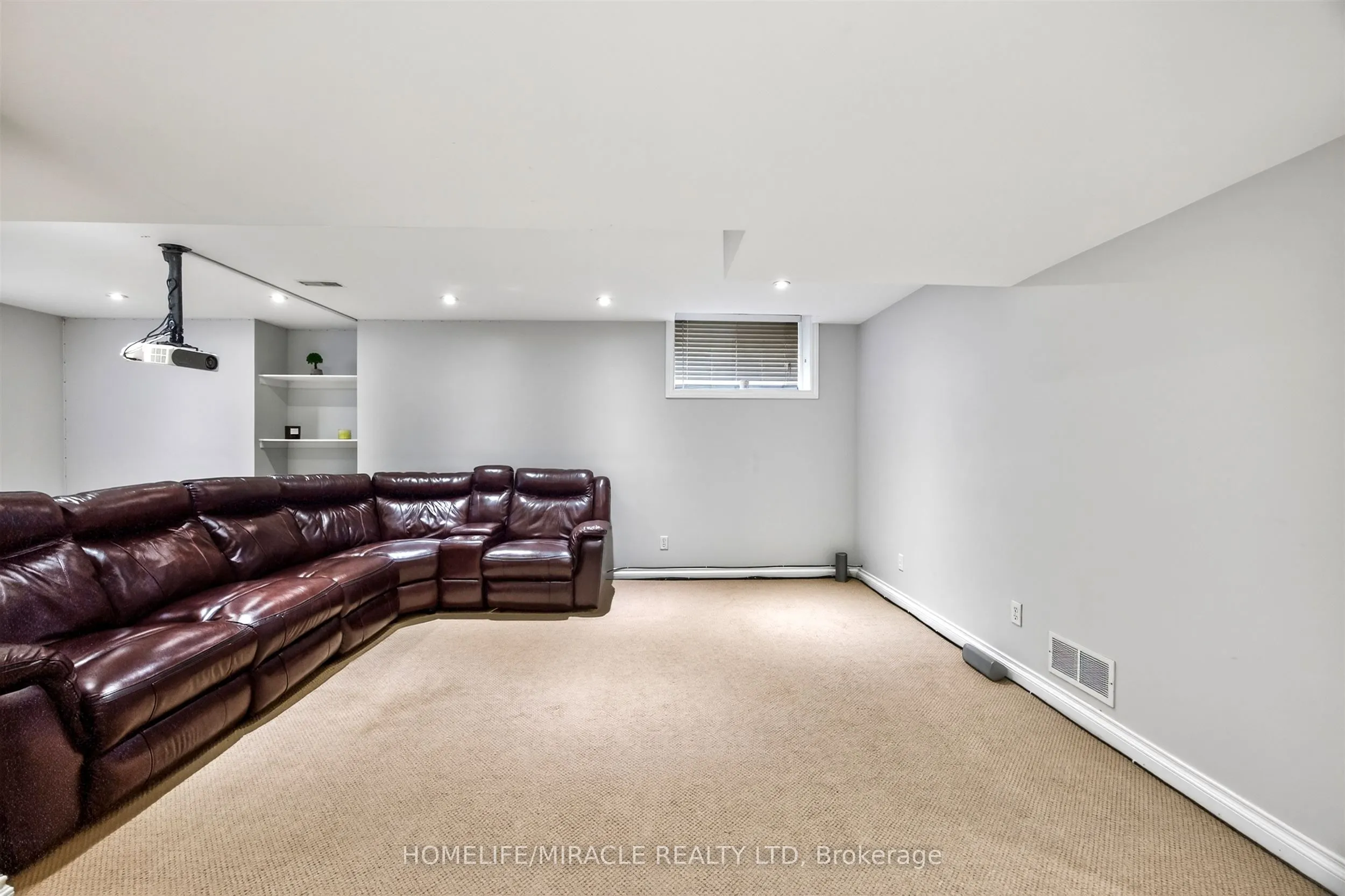 93 Scepter Place