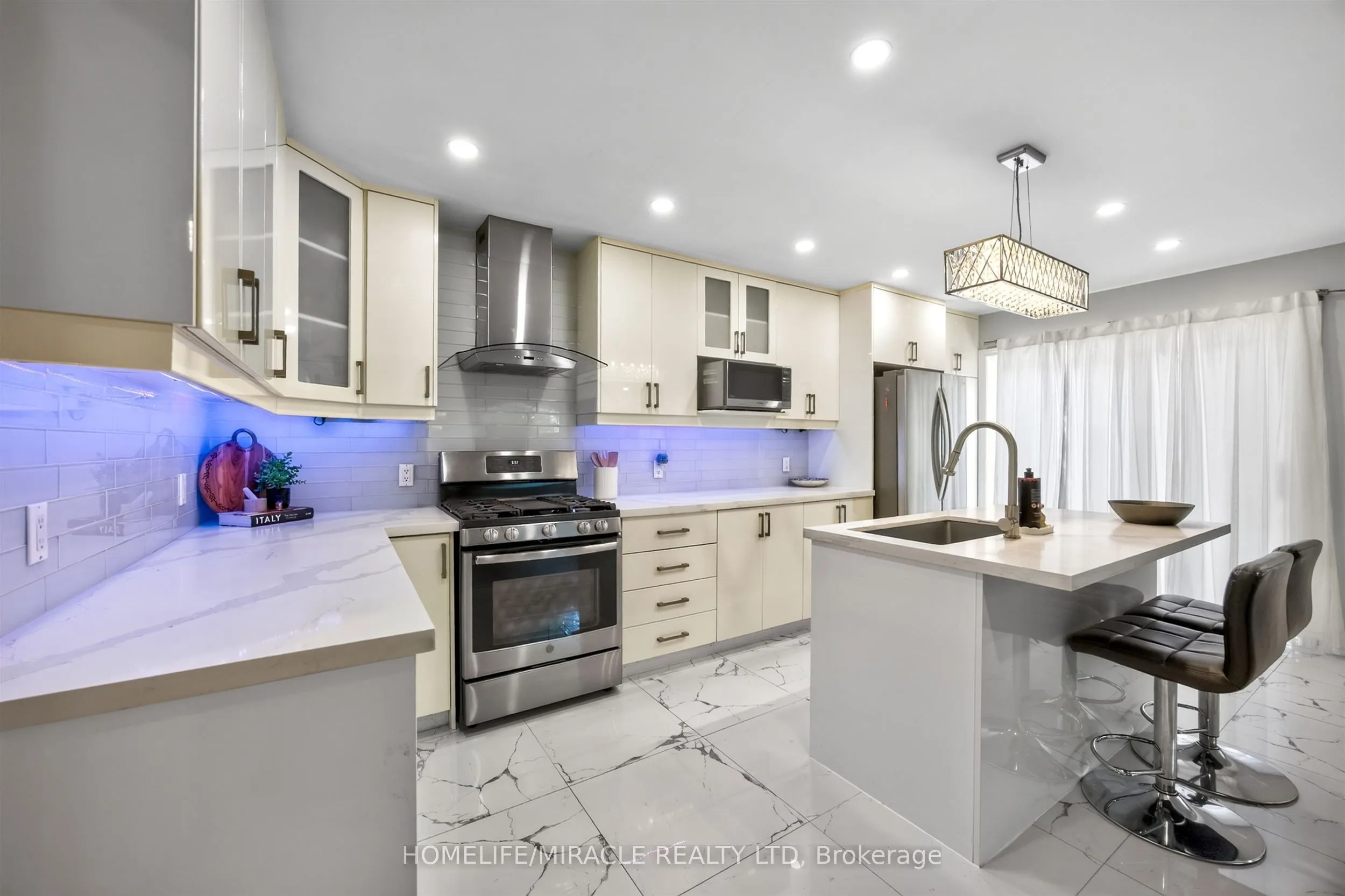 93 Scepter Place