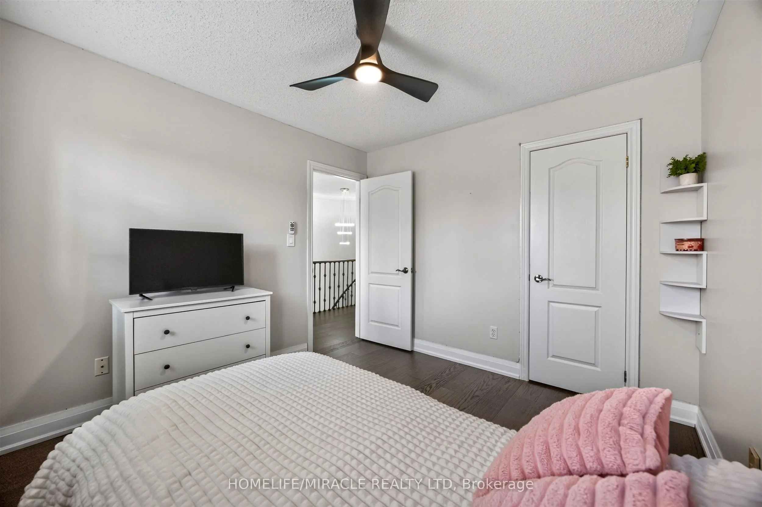 93 Scepter Place