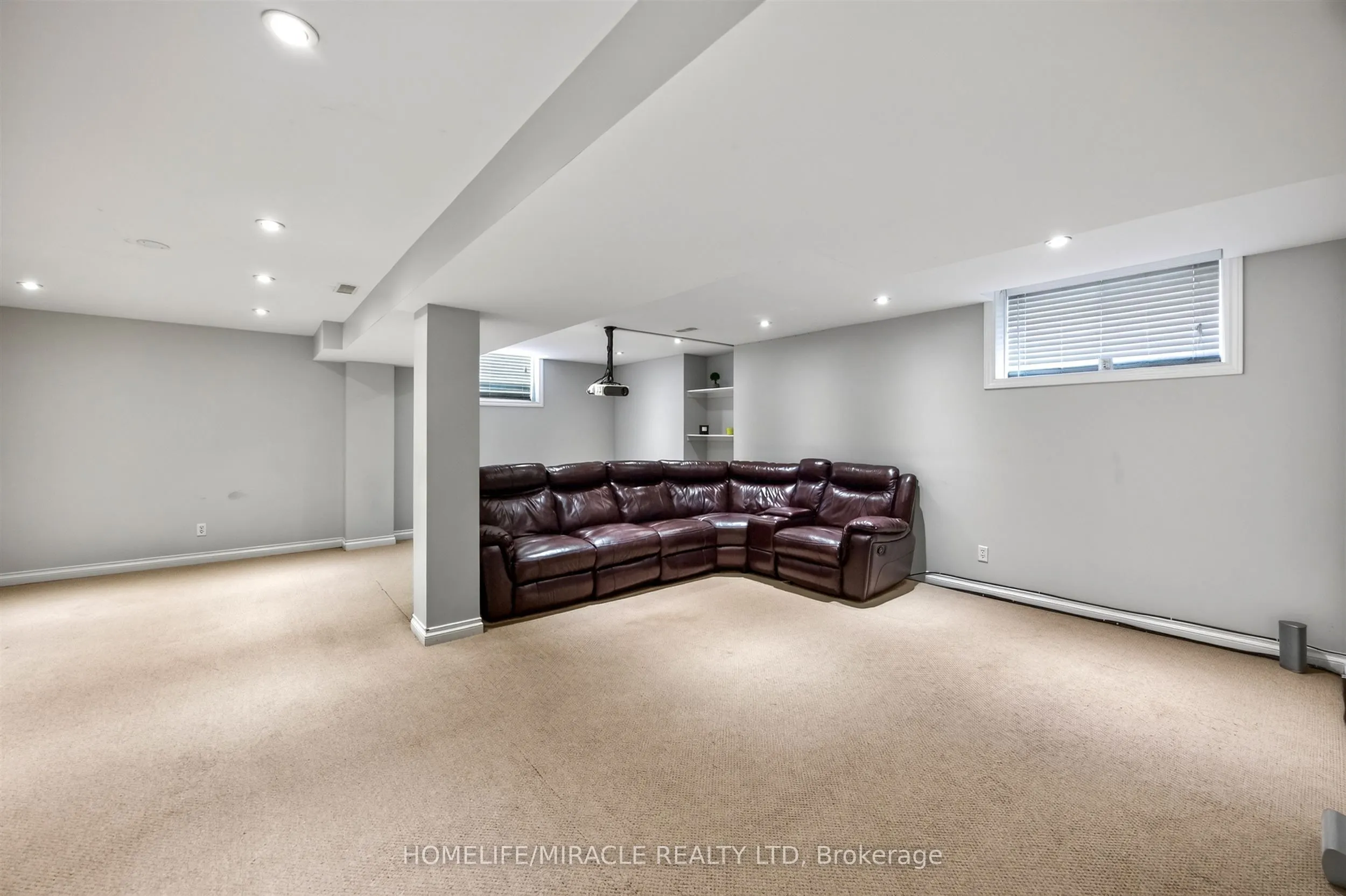 93 Scepter Place