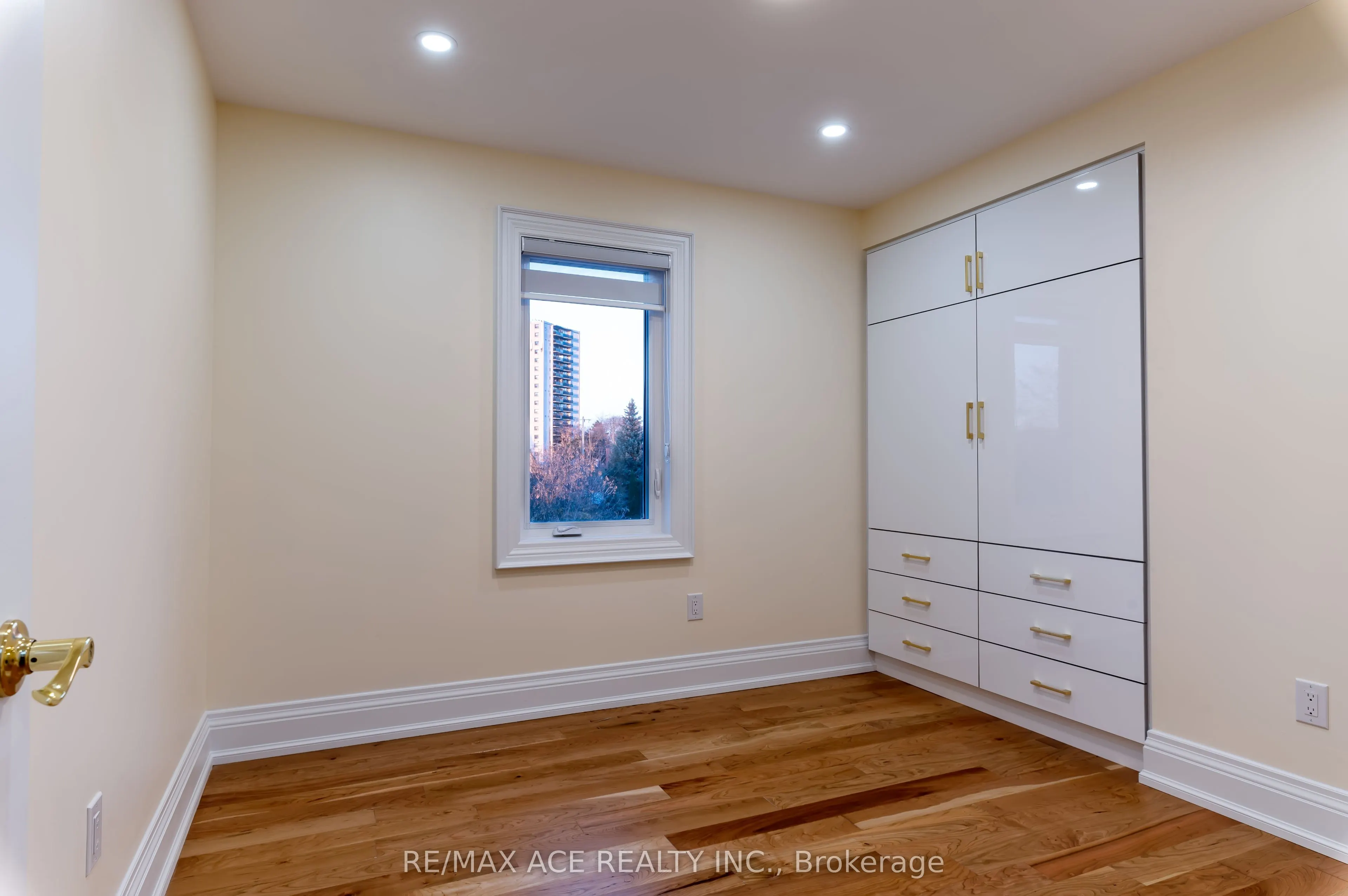 229B Mcintosh Street
