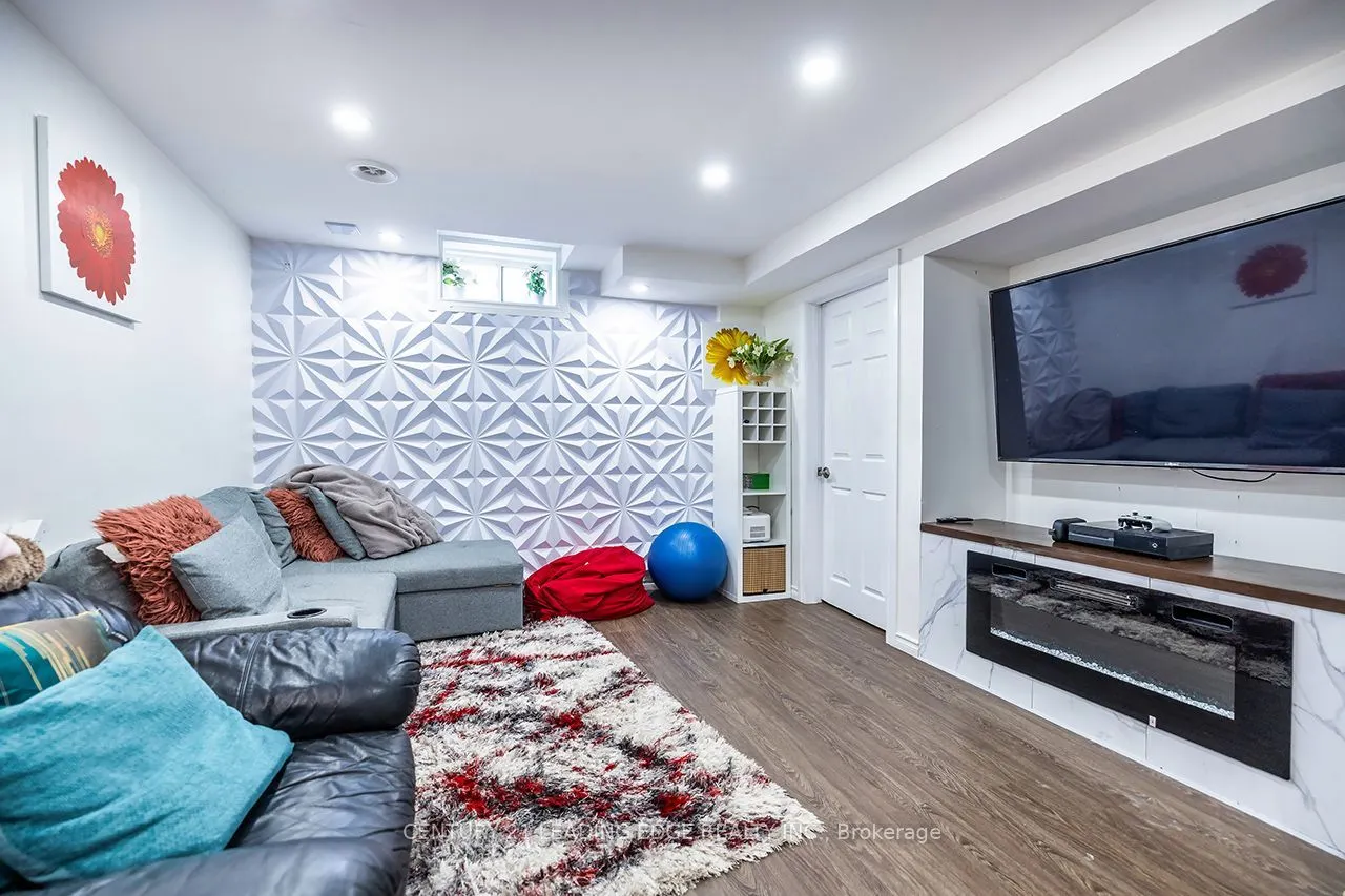 14 GUILDWOOD Drive