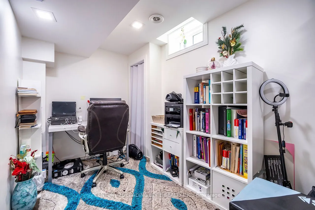14 GUILDWOOD Drive