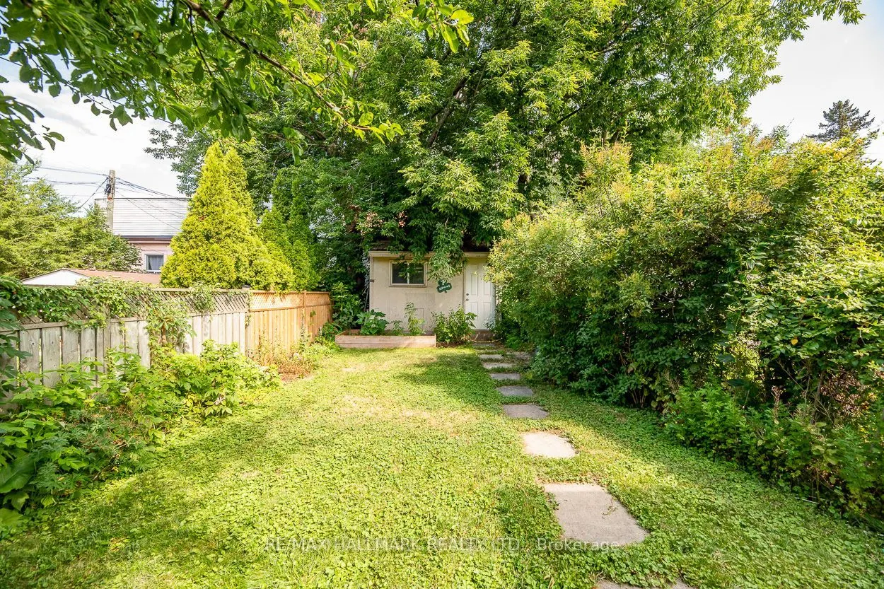 38 Boultbee Avenue