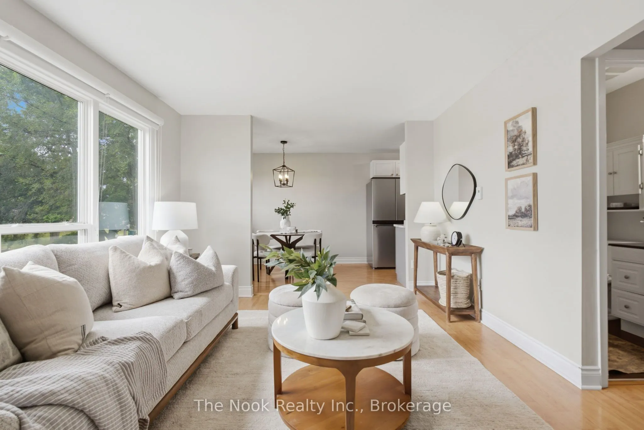 540 Mary Street E #1-3