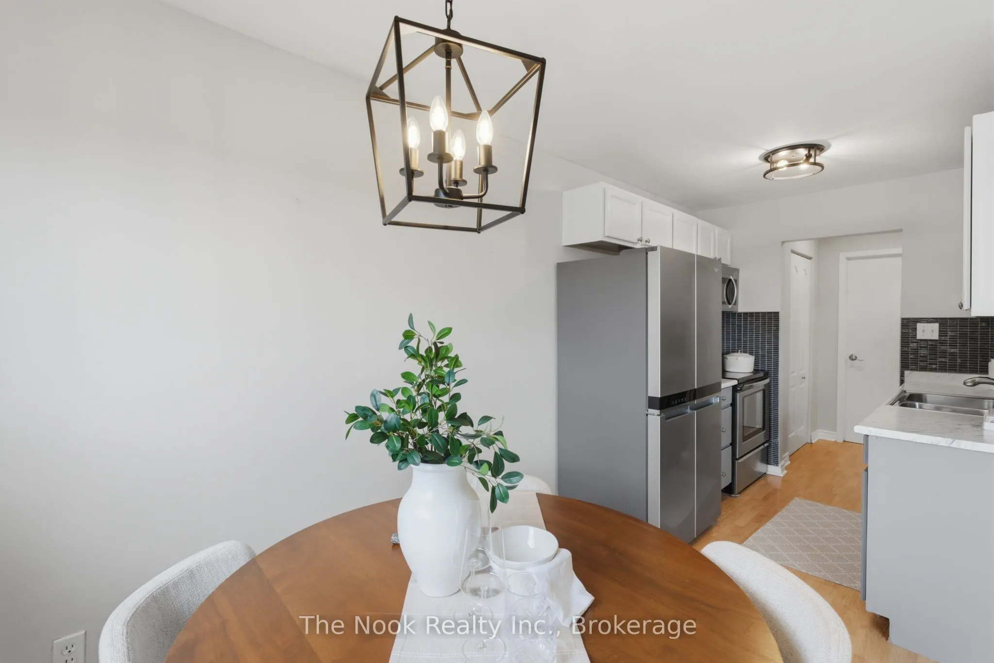 540 Mary Street E #1-3