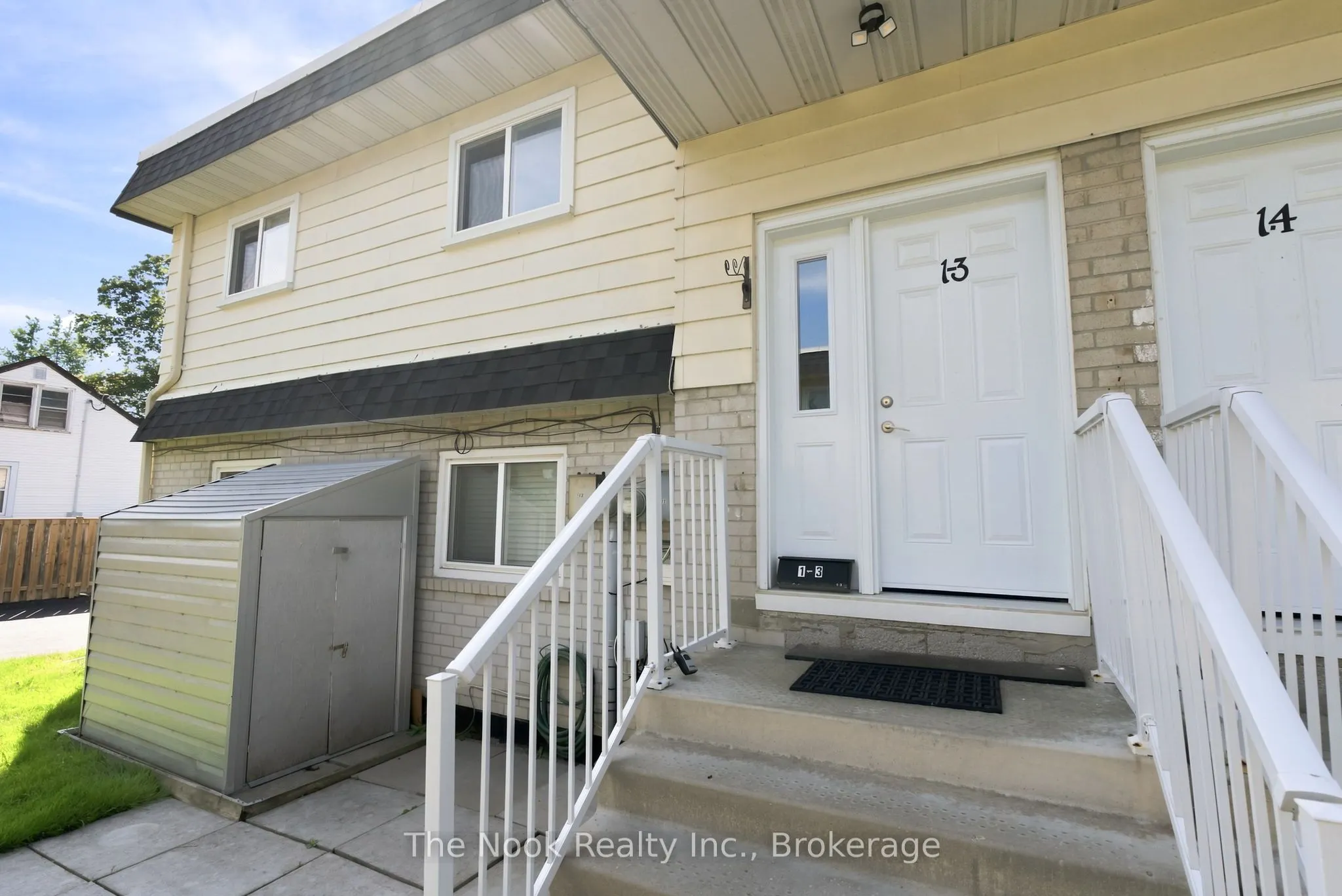 540 Mary Street E #1-3