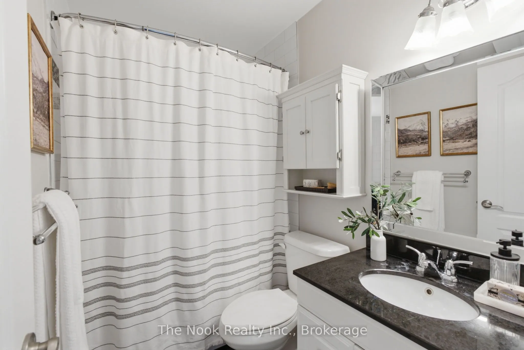 540 Mary Street E #1-3