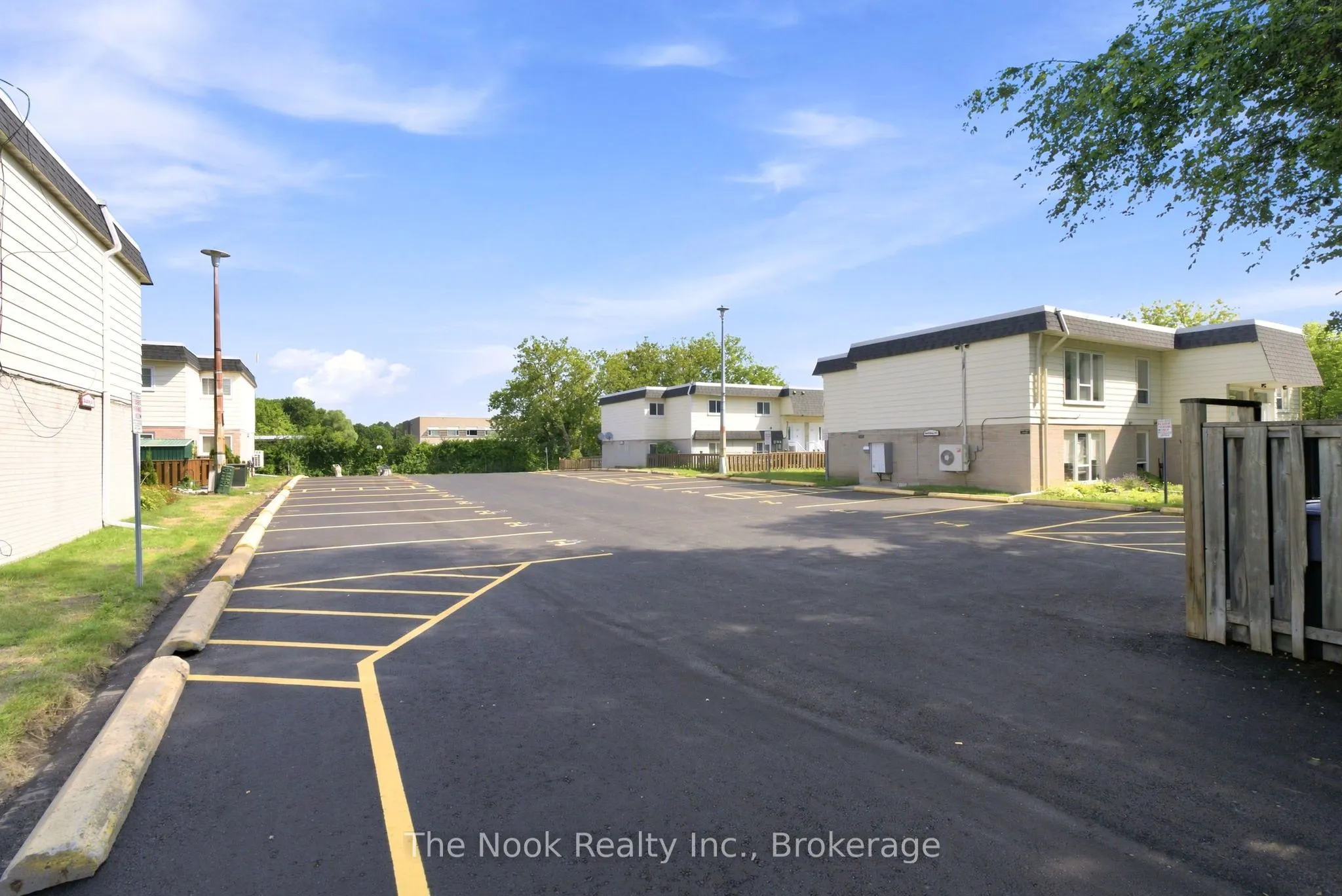 540 Mary Street E #1-3