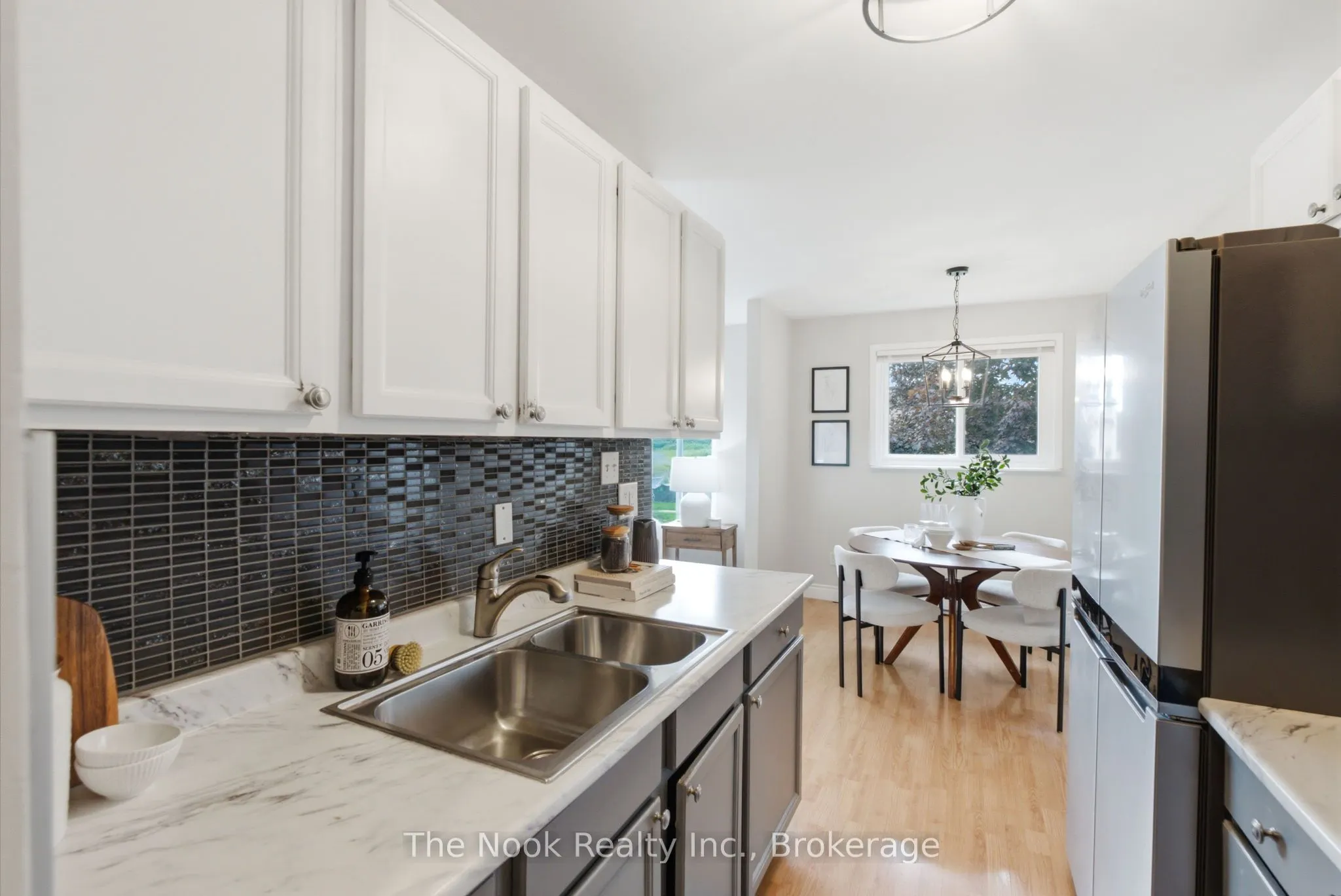 540 Mary Street E #1-3