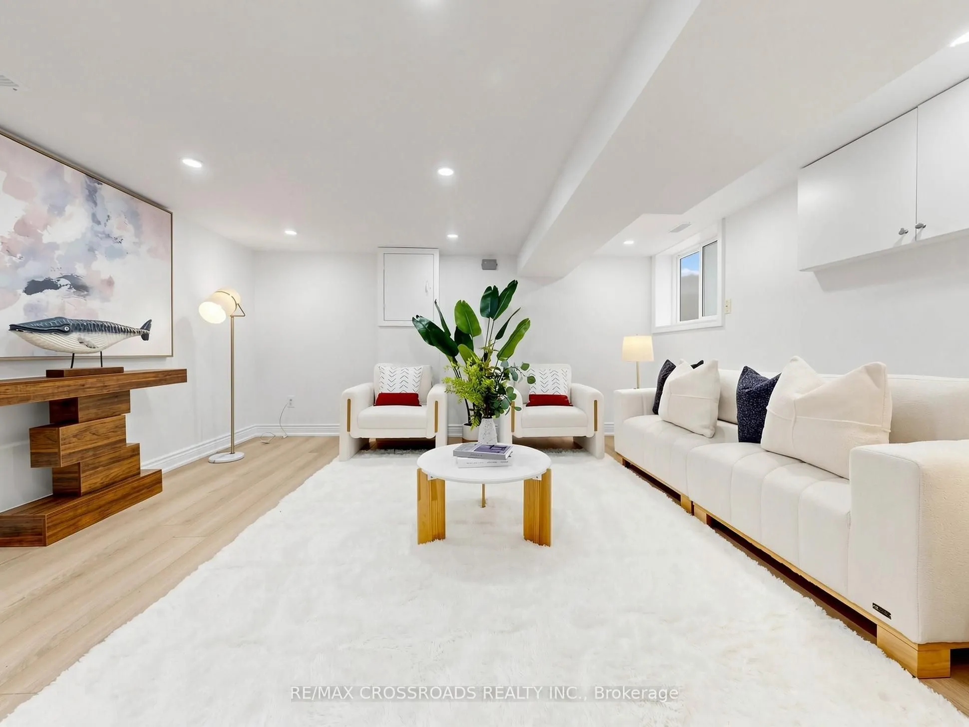 548 Glebeholme Boulevard