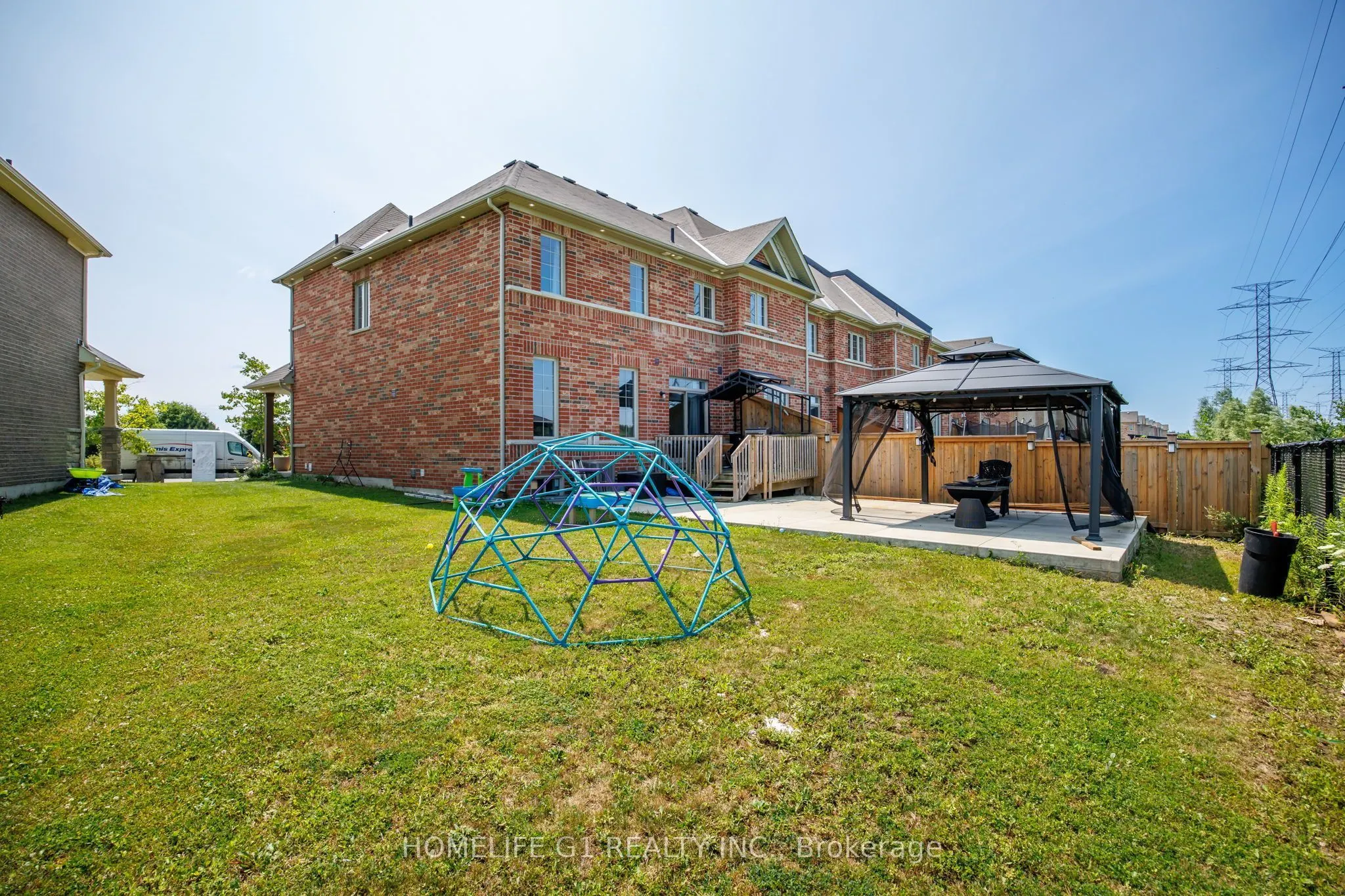 10 Hurst Drive