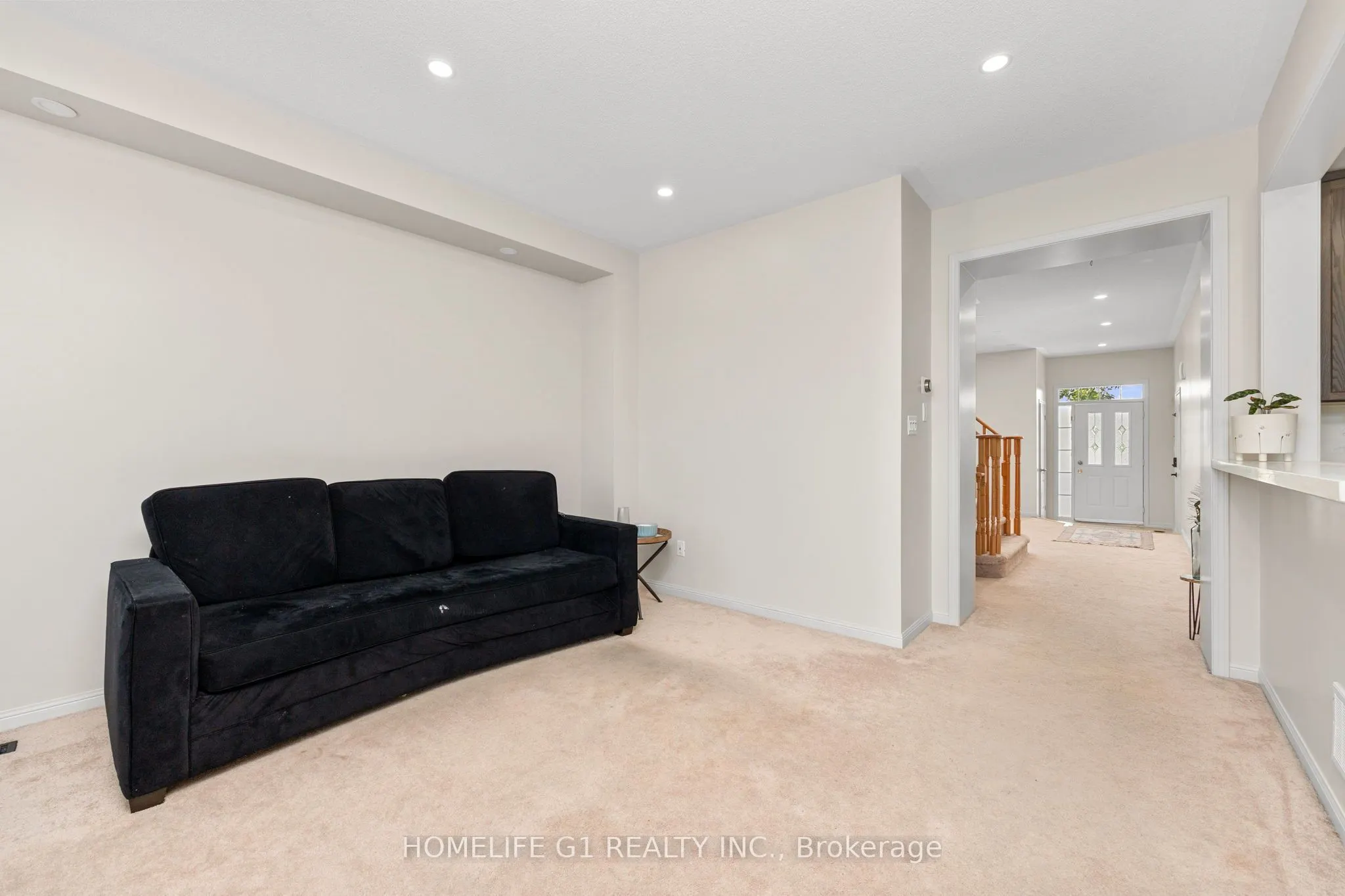 10 Hurst Drive