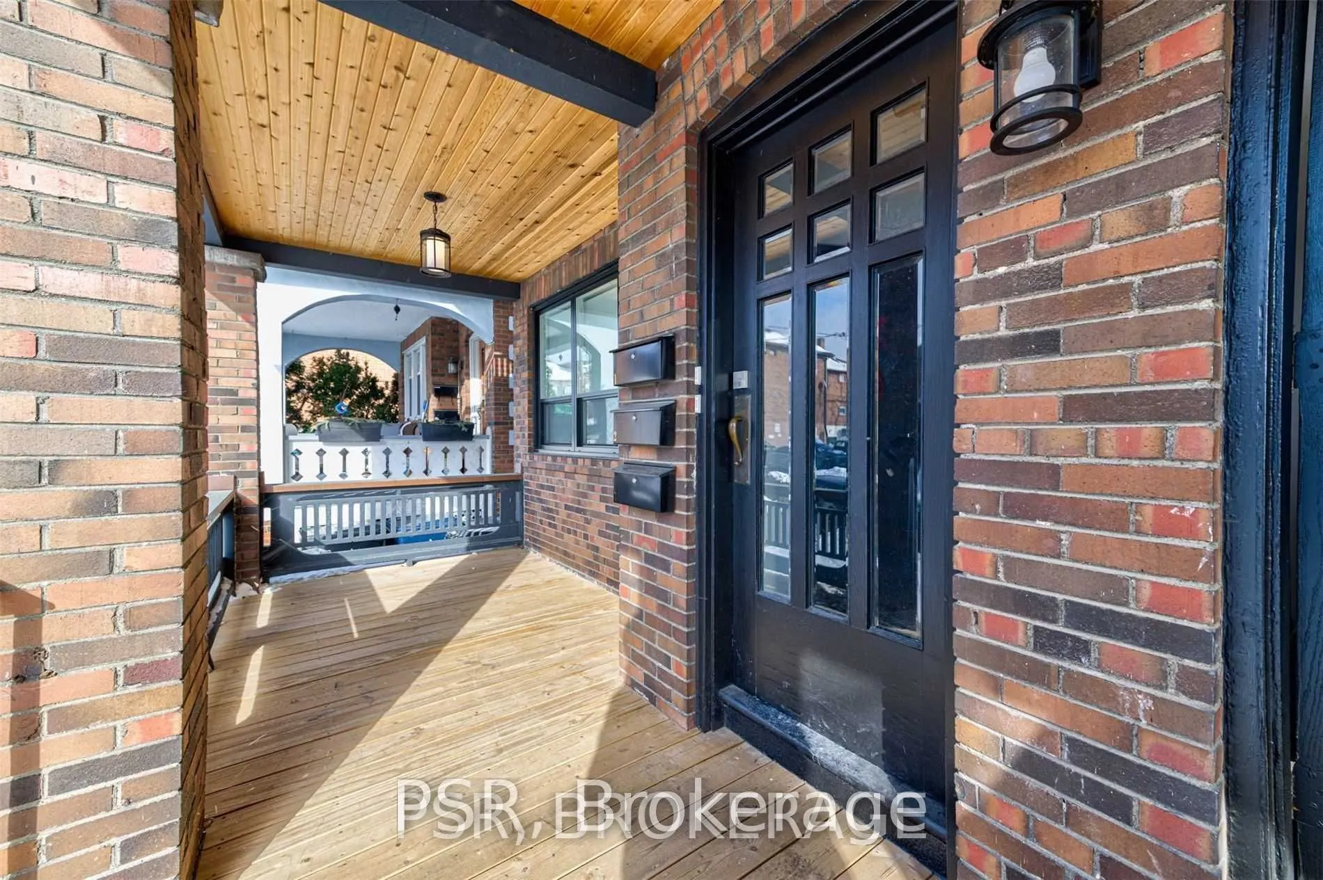 87 Hammersmith Avenue #Main