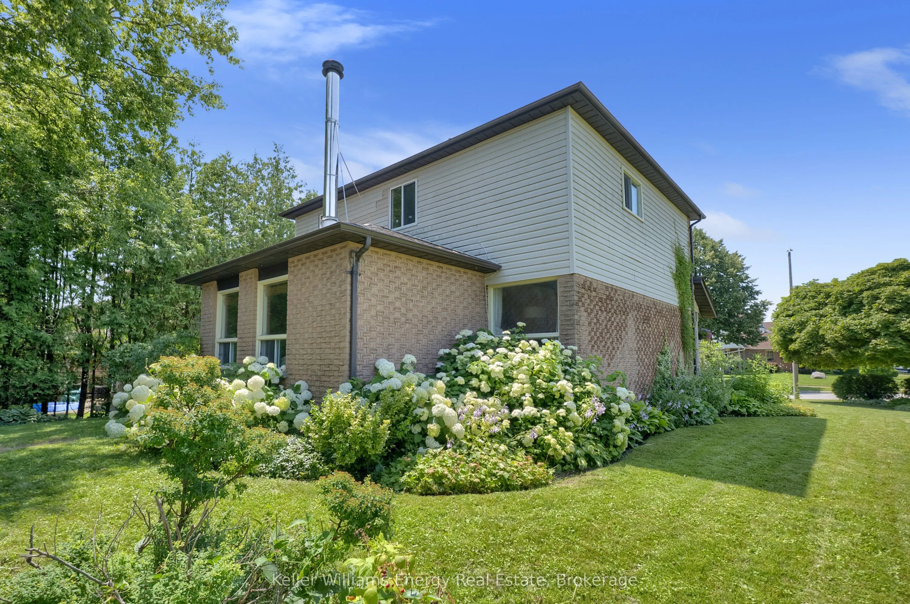 276 Andrew Street