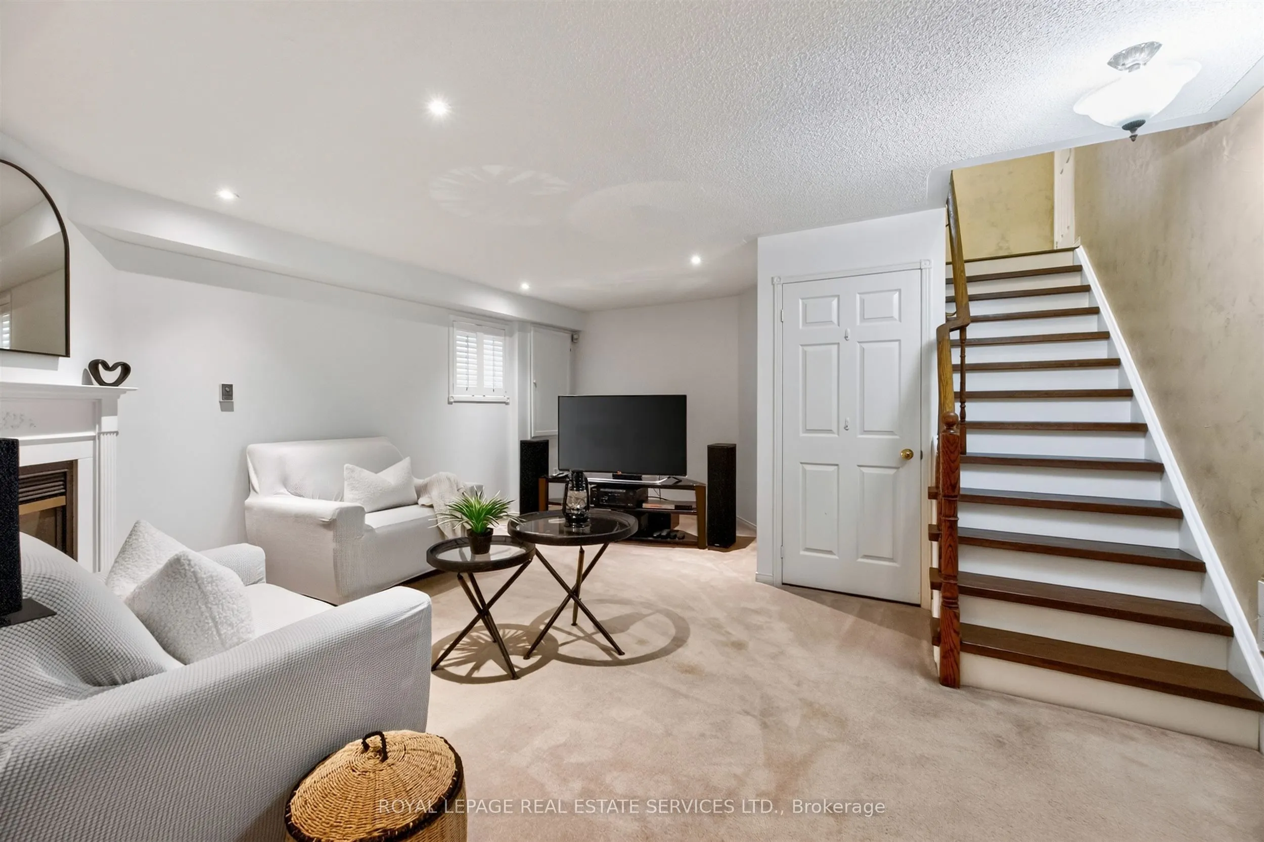 45 Rosemarie Crescent