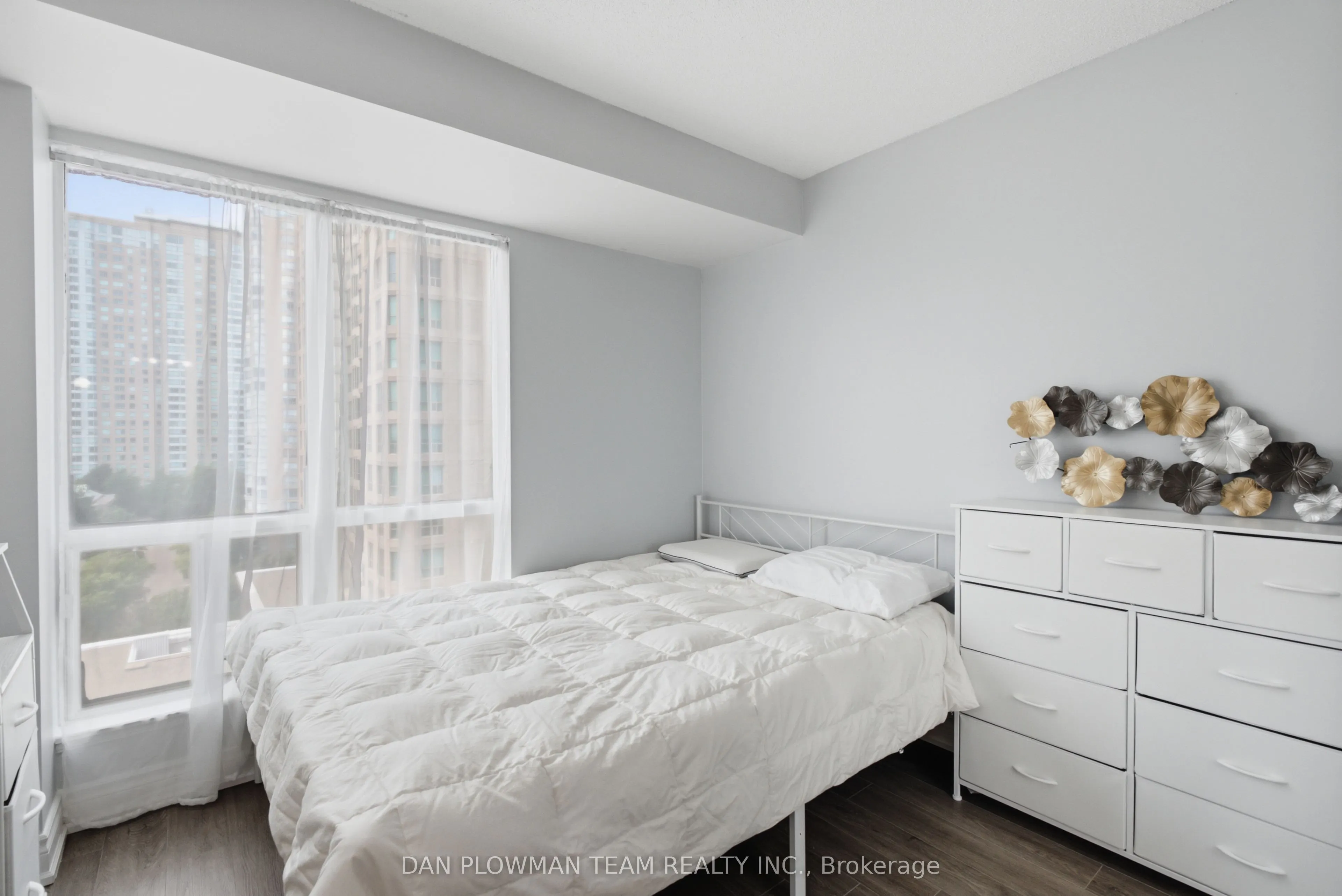 8 Lee Centre Drive #913