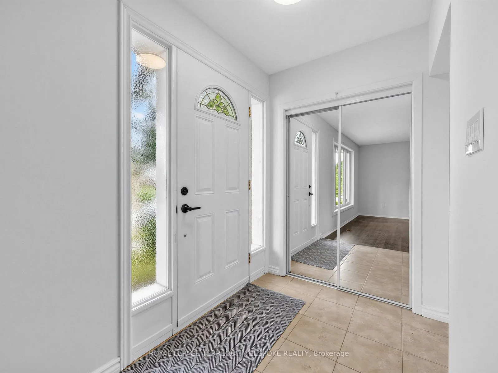 9 Midcroft Drive