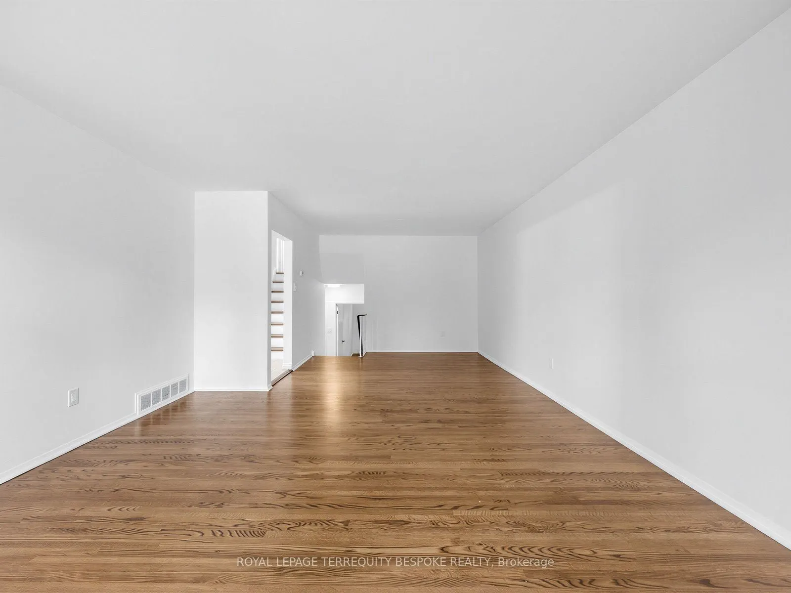 9 Midcroft Drive