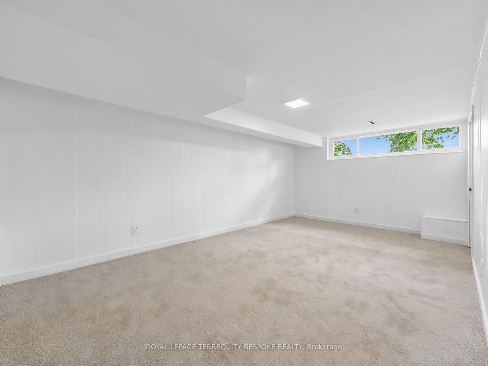 9 Midcroft Drive
