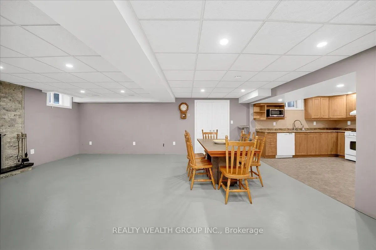 1576 Saugeen Drive