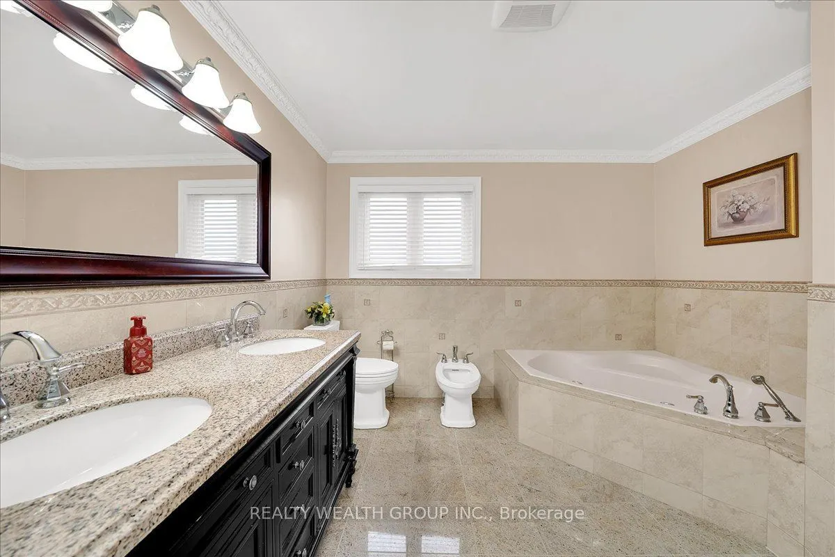 1576 Saugeen Drive