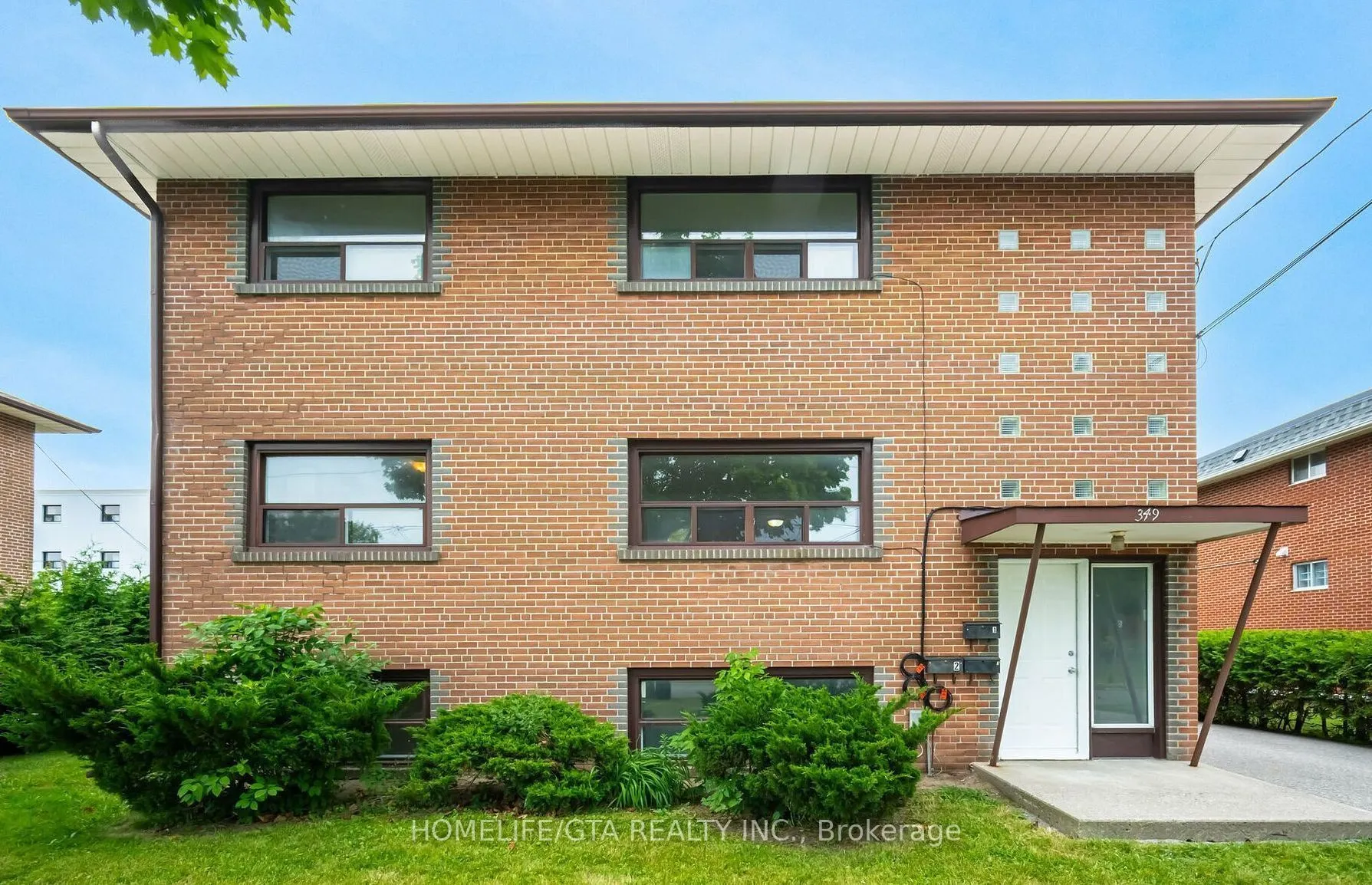 349 Frontenac Avenue #3