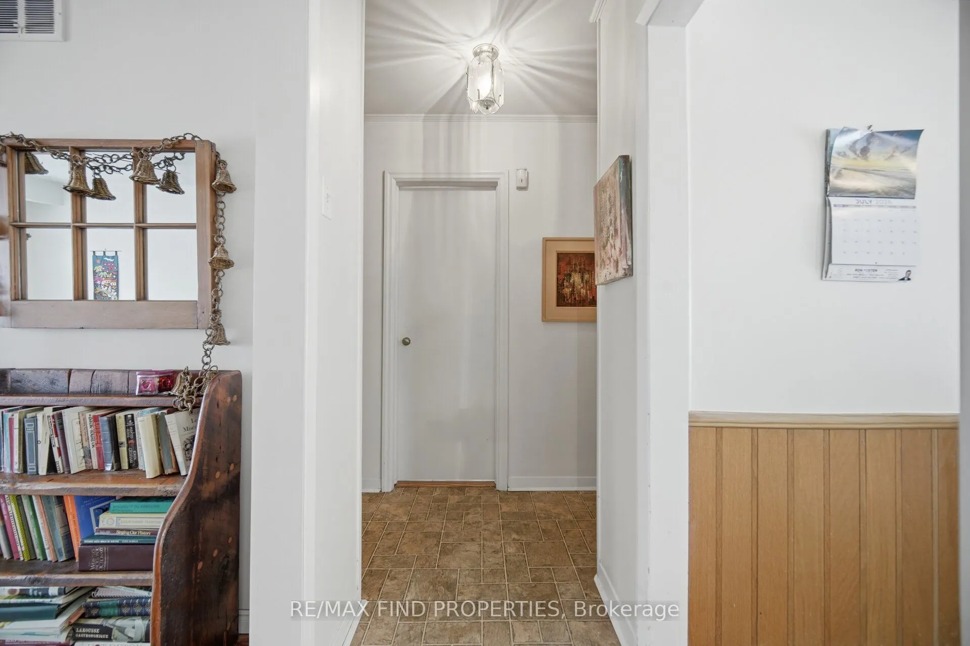 36 Pinegrove Avenue