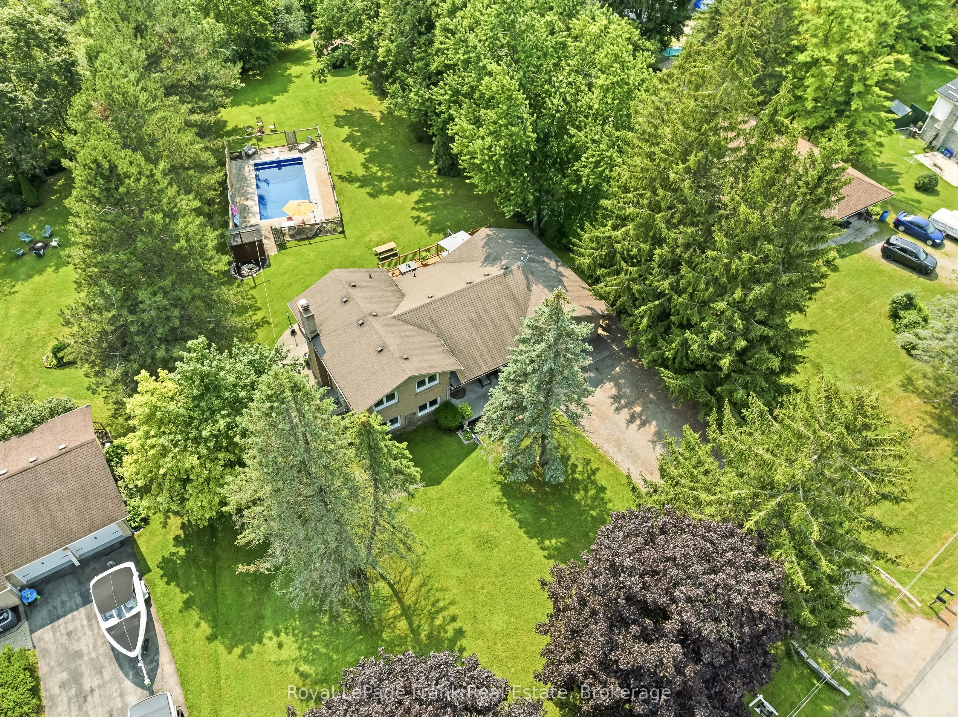 32 Jacobsen Boulevard