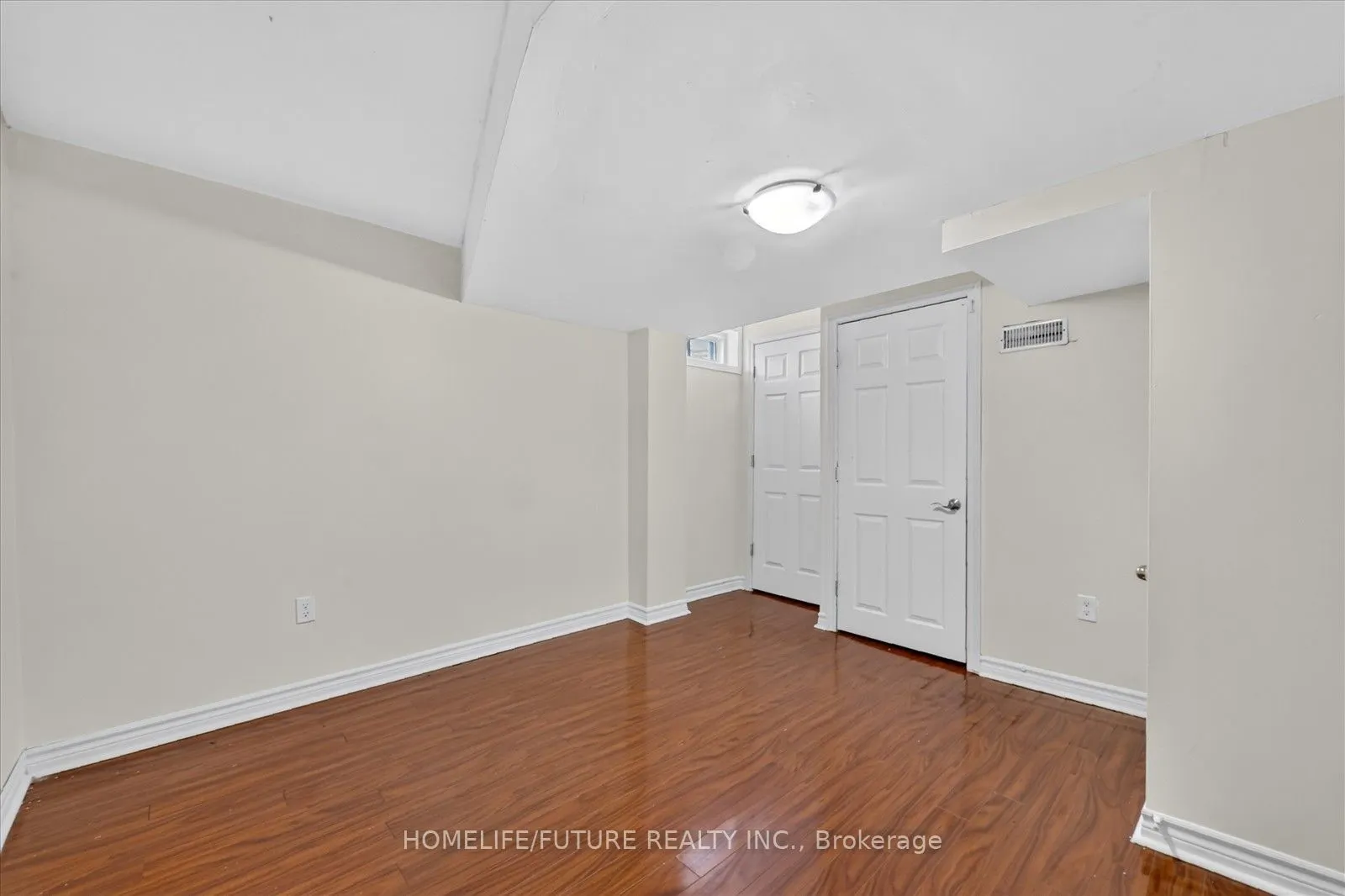 16 Rozell Road