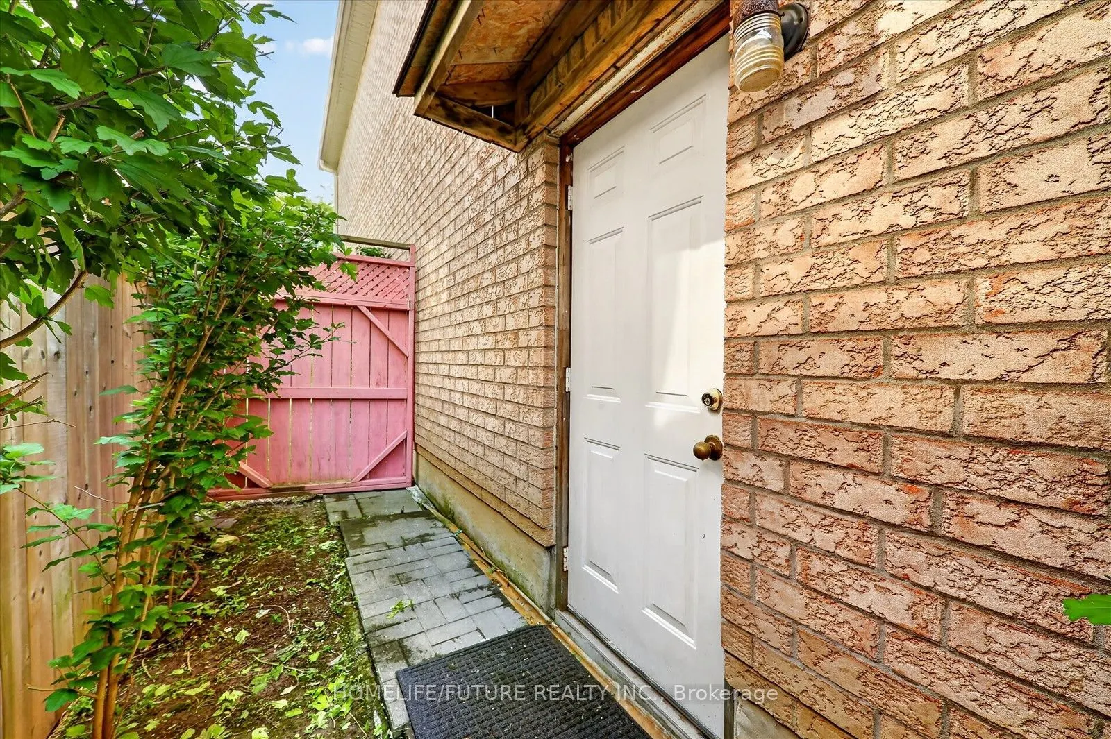 16 Rozell Road