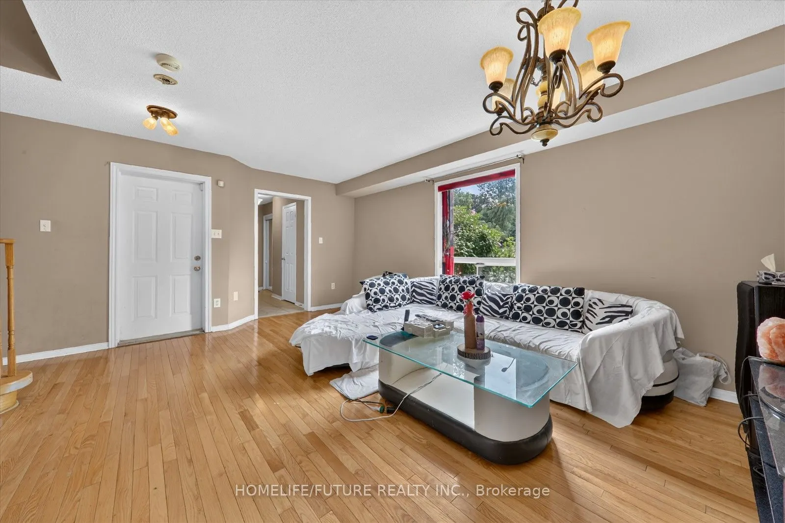 16 Rozell Road