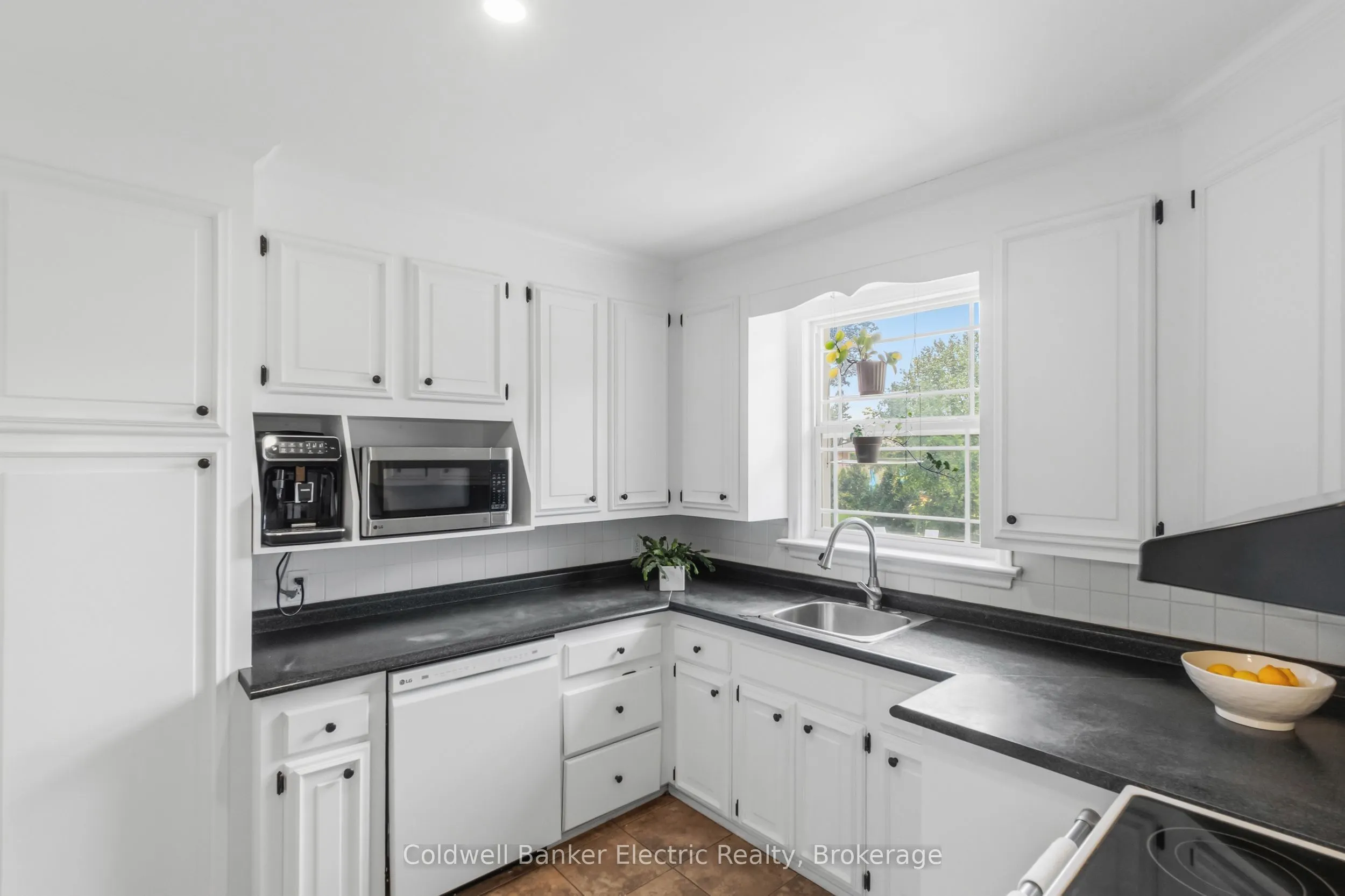 326 Cochrane Street