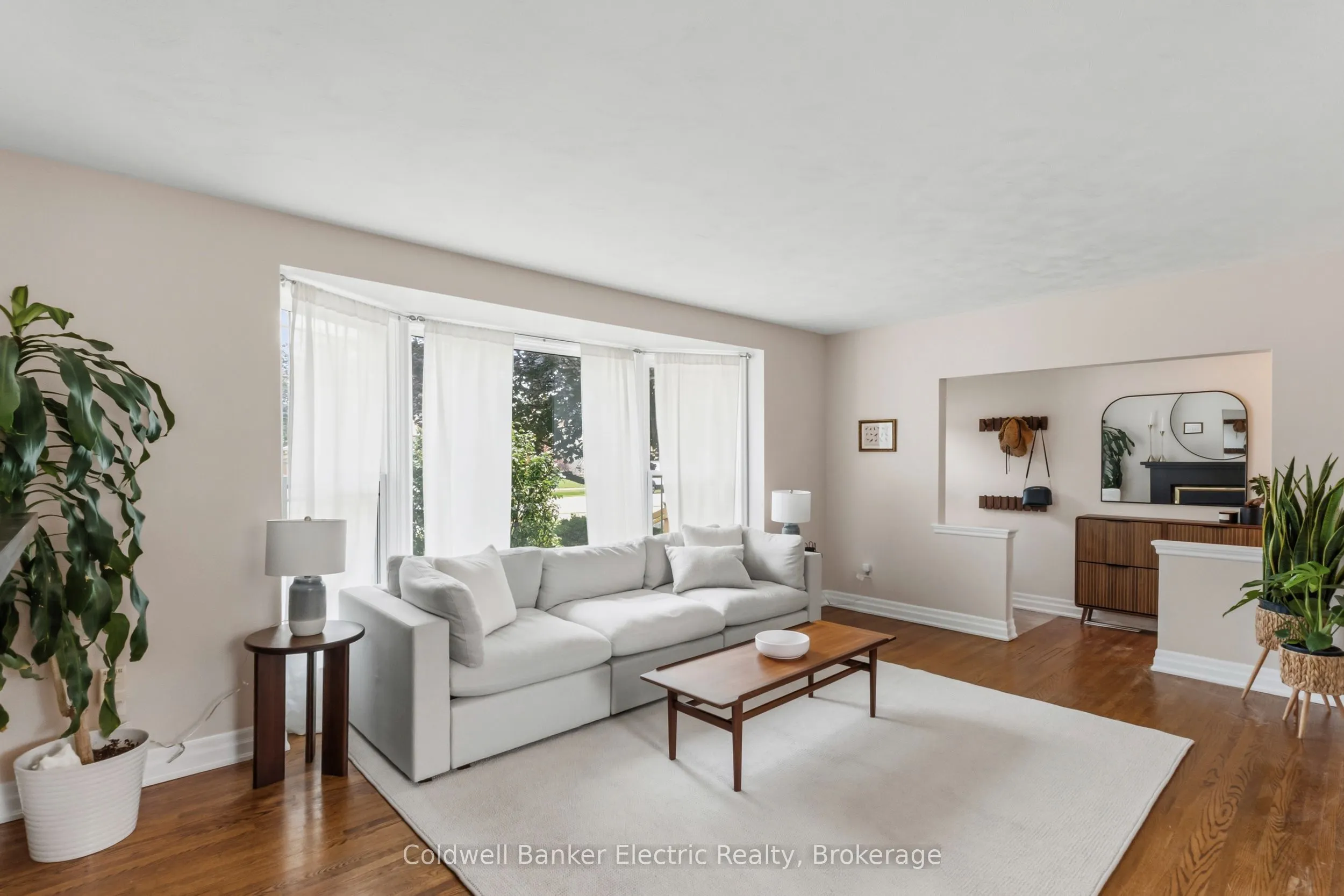 326 Cochrane Street