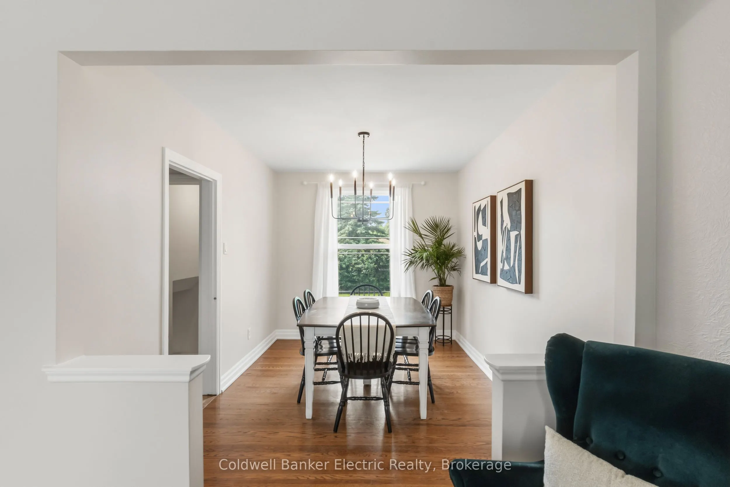 326 Cochrane Street