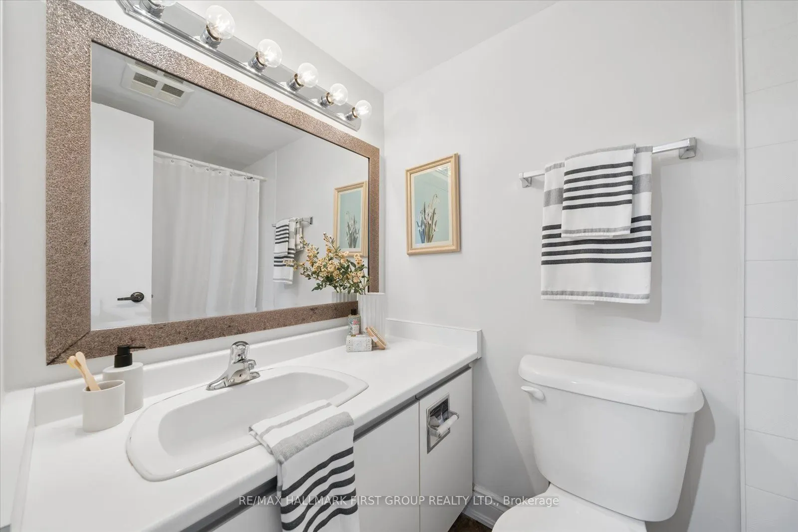 2 Westney Road N #206