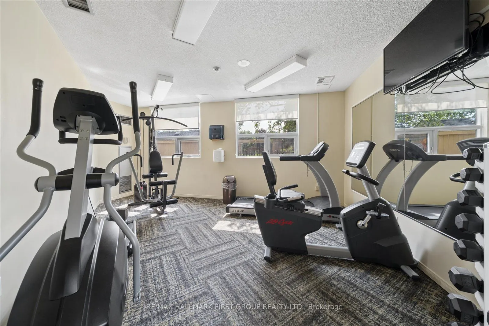 2 Westney Road N #206