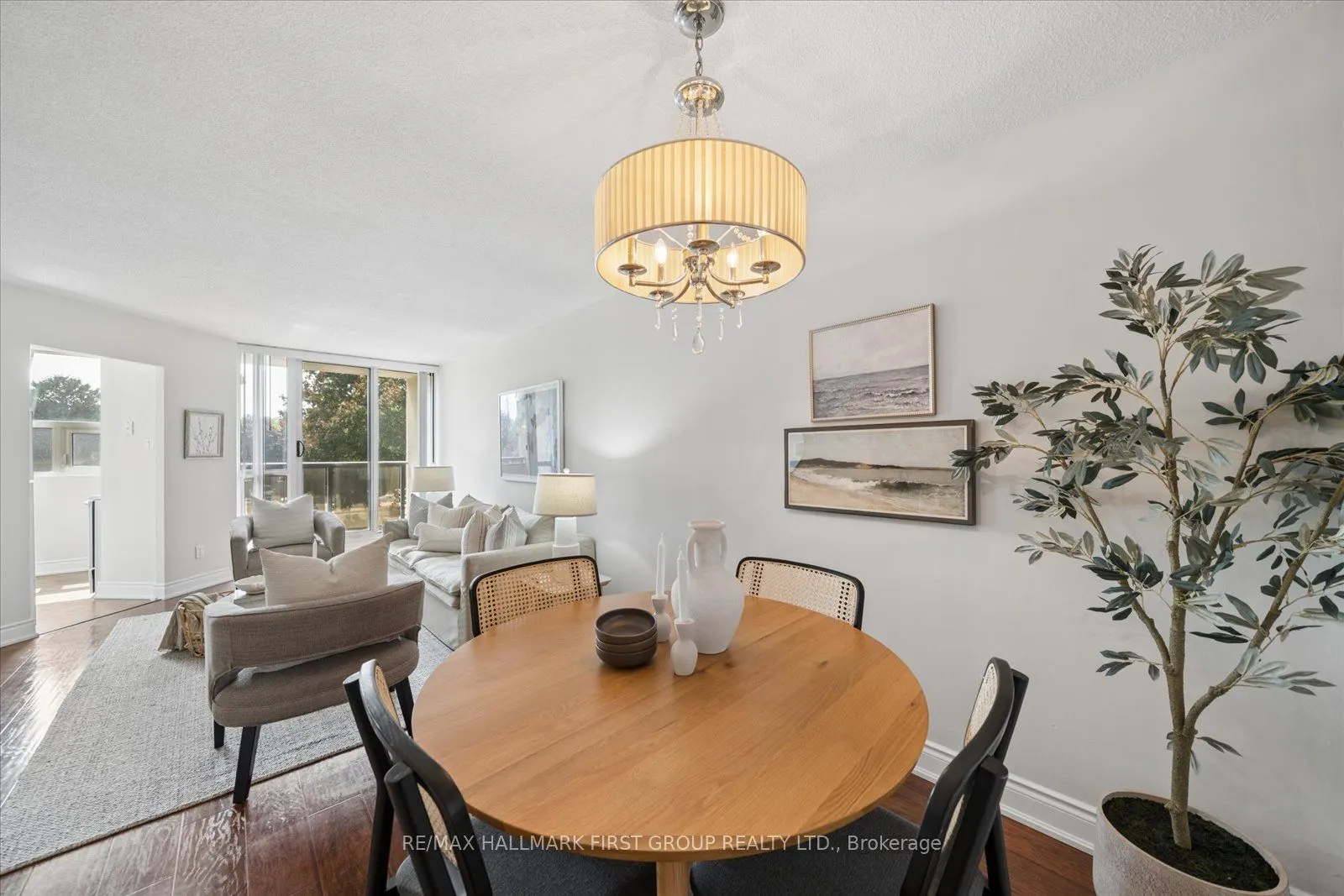 2 Westney Road N #206