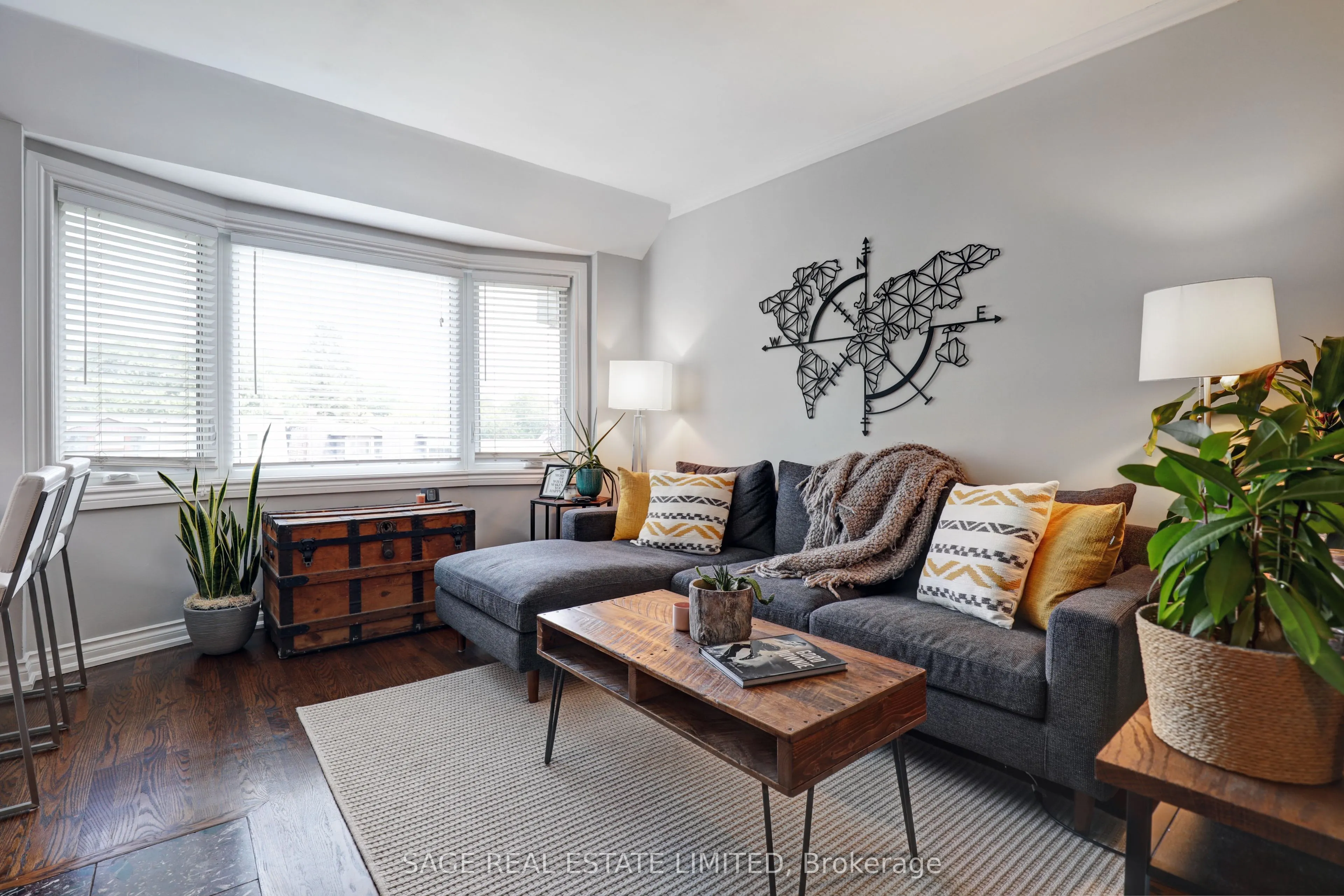 60 Kippendavie Avenue #301