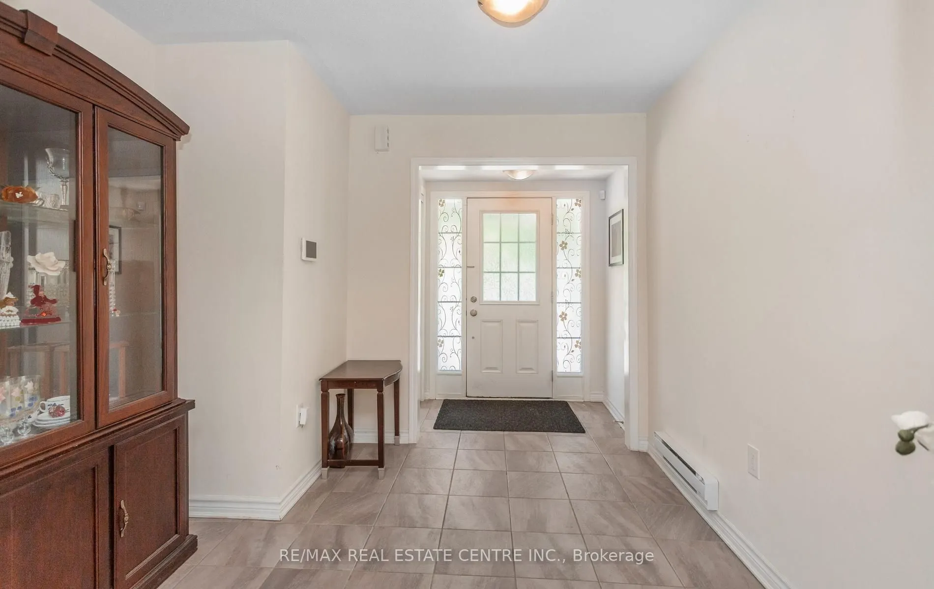 1084 Silk Street