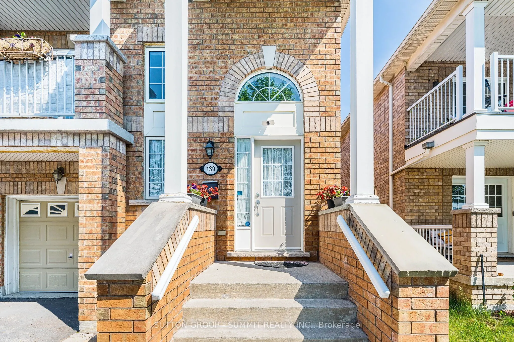 139 Oceanpearl Crescent
