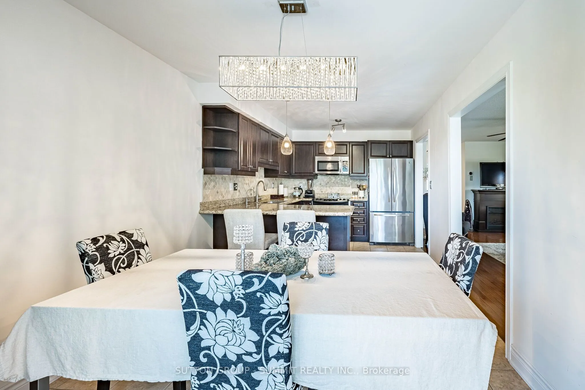 139 Oceanpearl Crescent