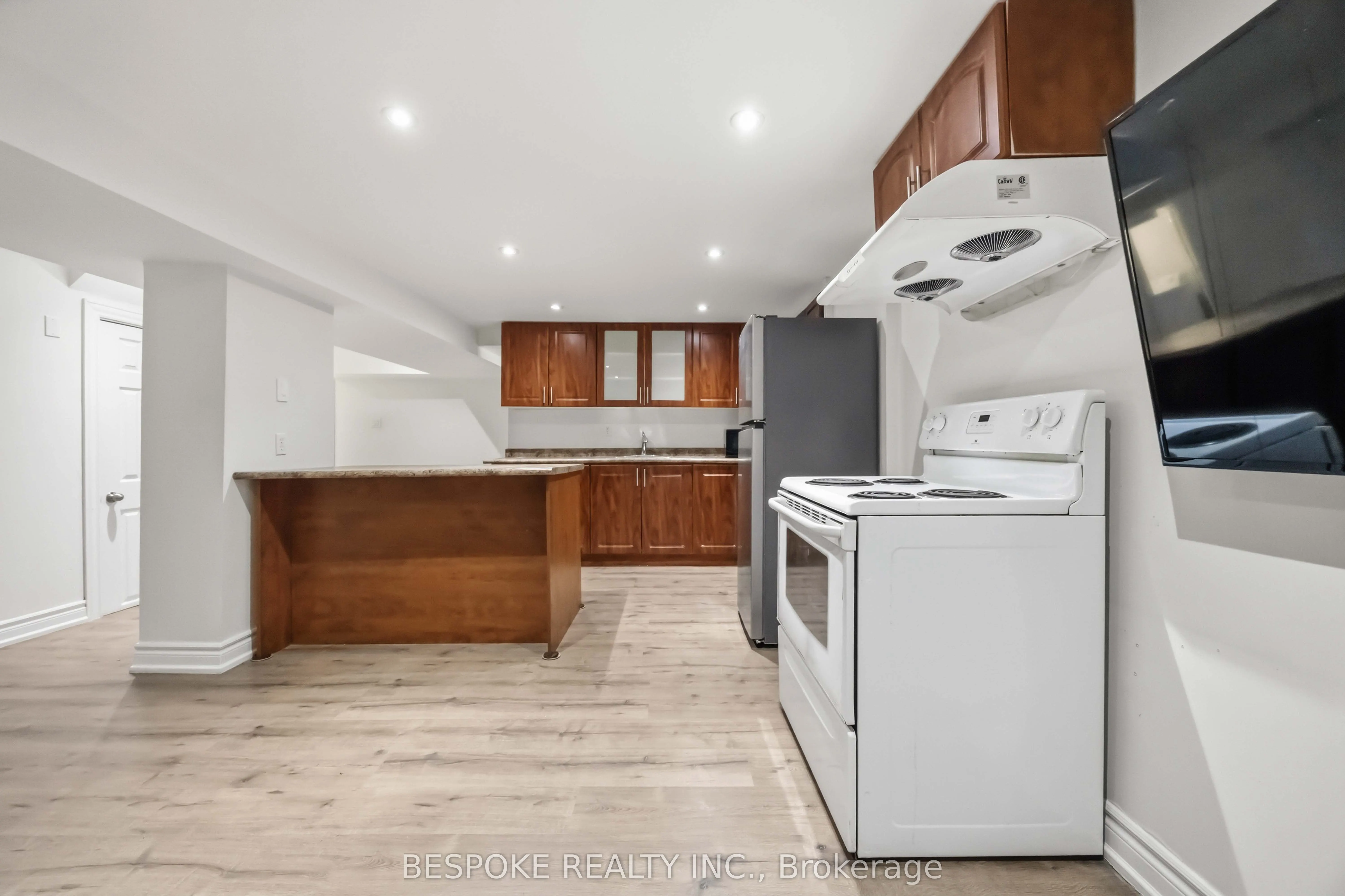 54 Mcinnes Crescent #Bsmt