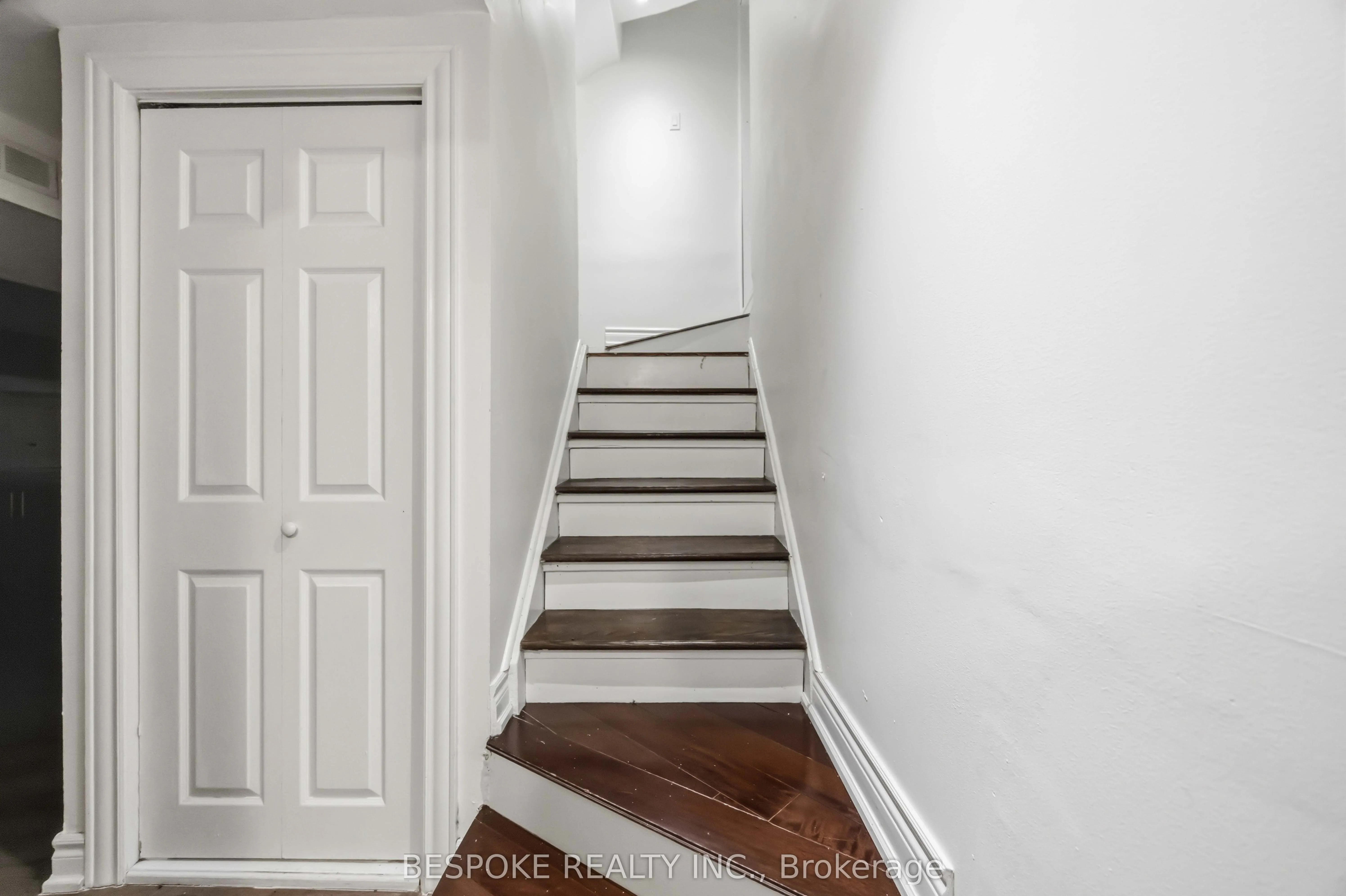 54 Mcinnes Crescent #Bsmt