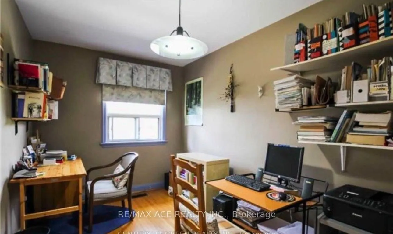 18 Roseglor Crescent
