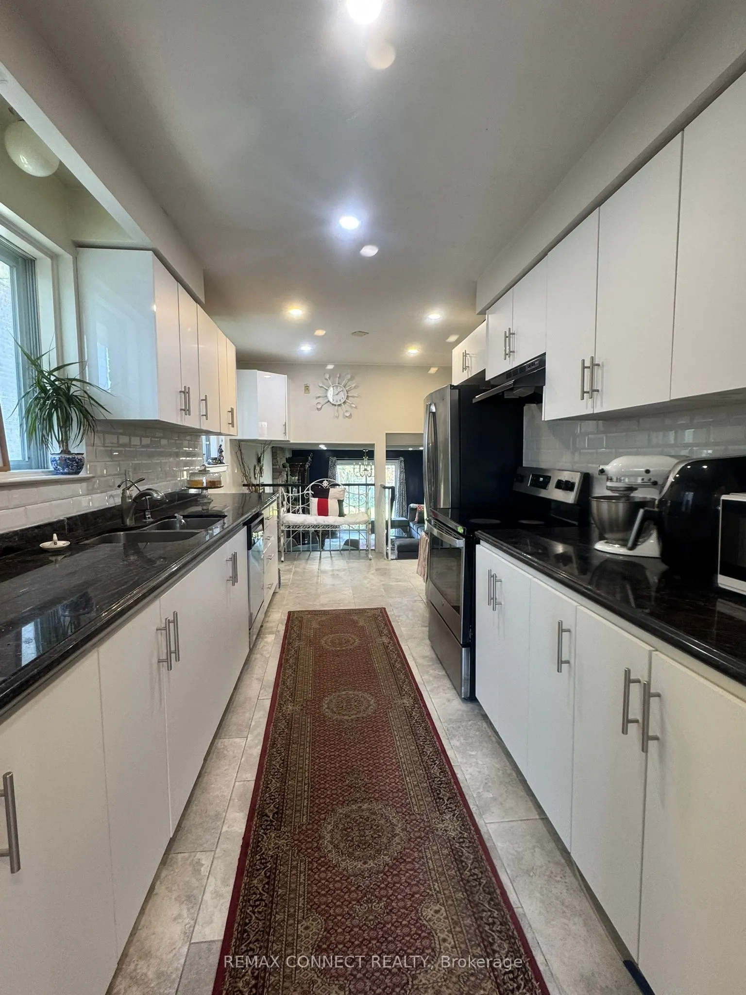 24 Lalton Place
