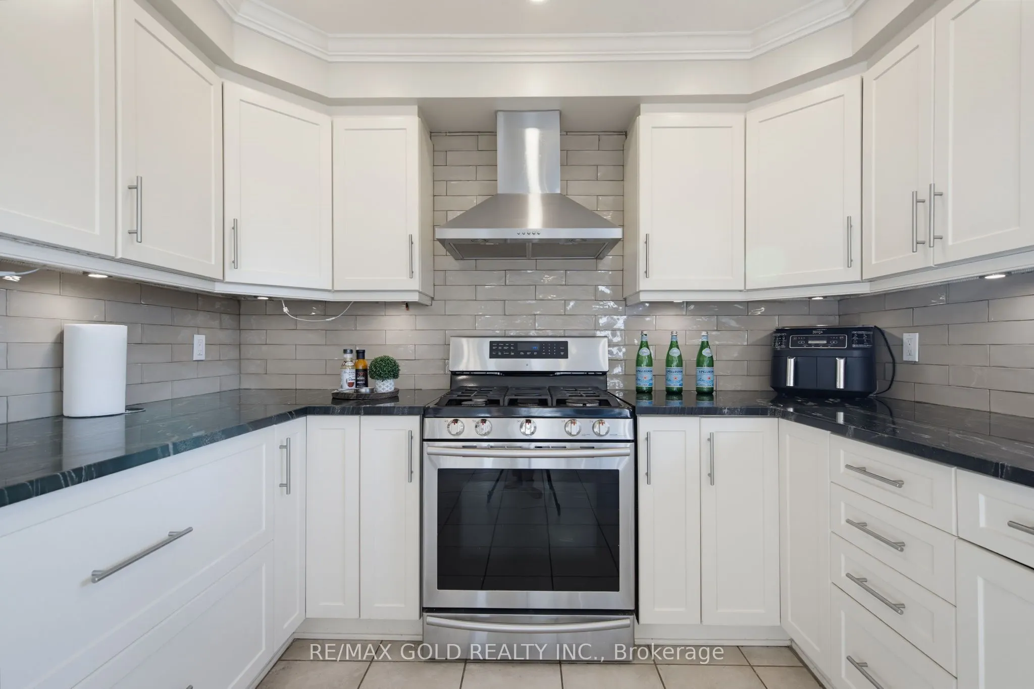 38 Silverbirch Place