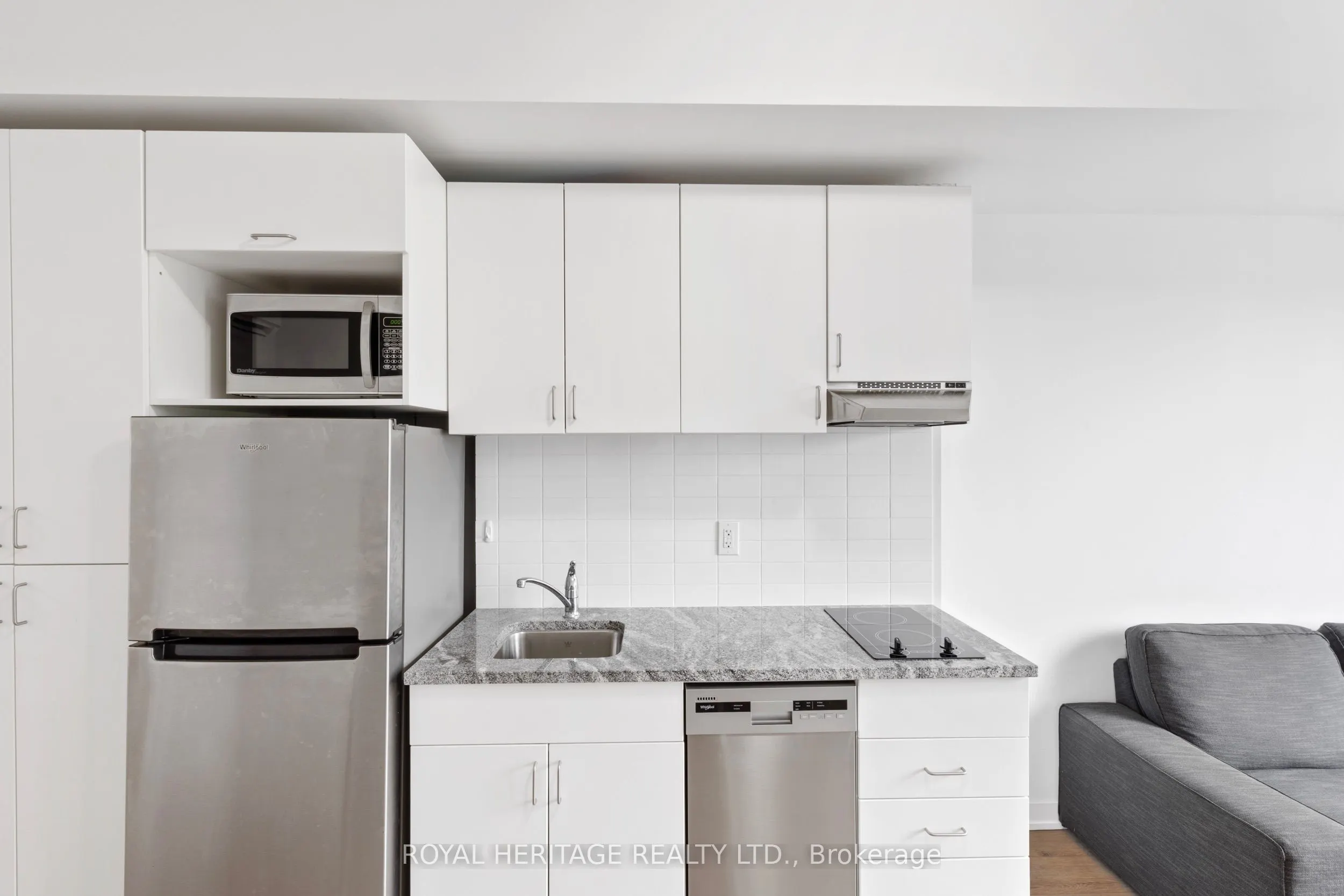 1800 Simcoe Street N #307